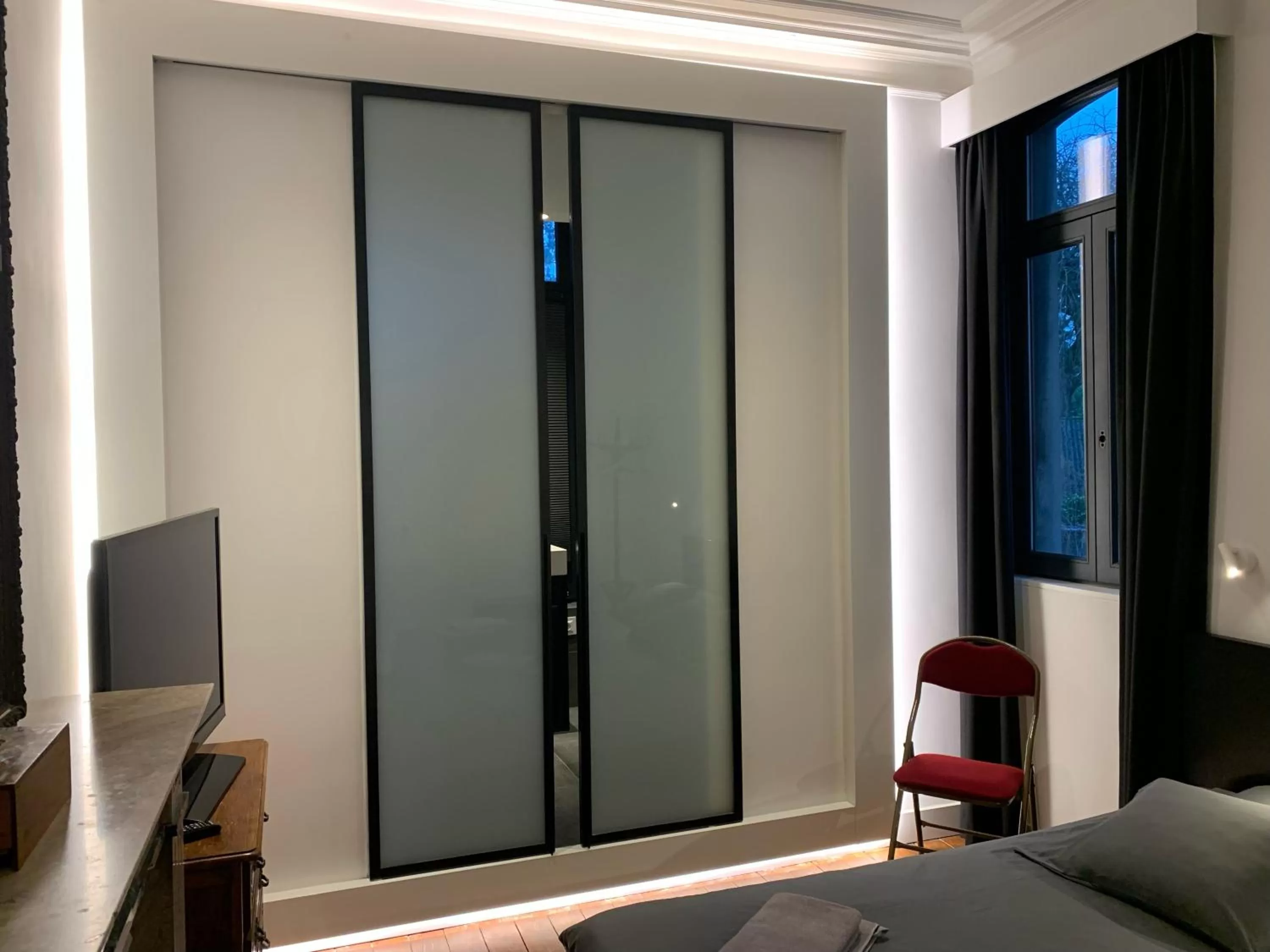 Bed in Albert Molière