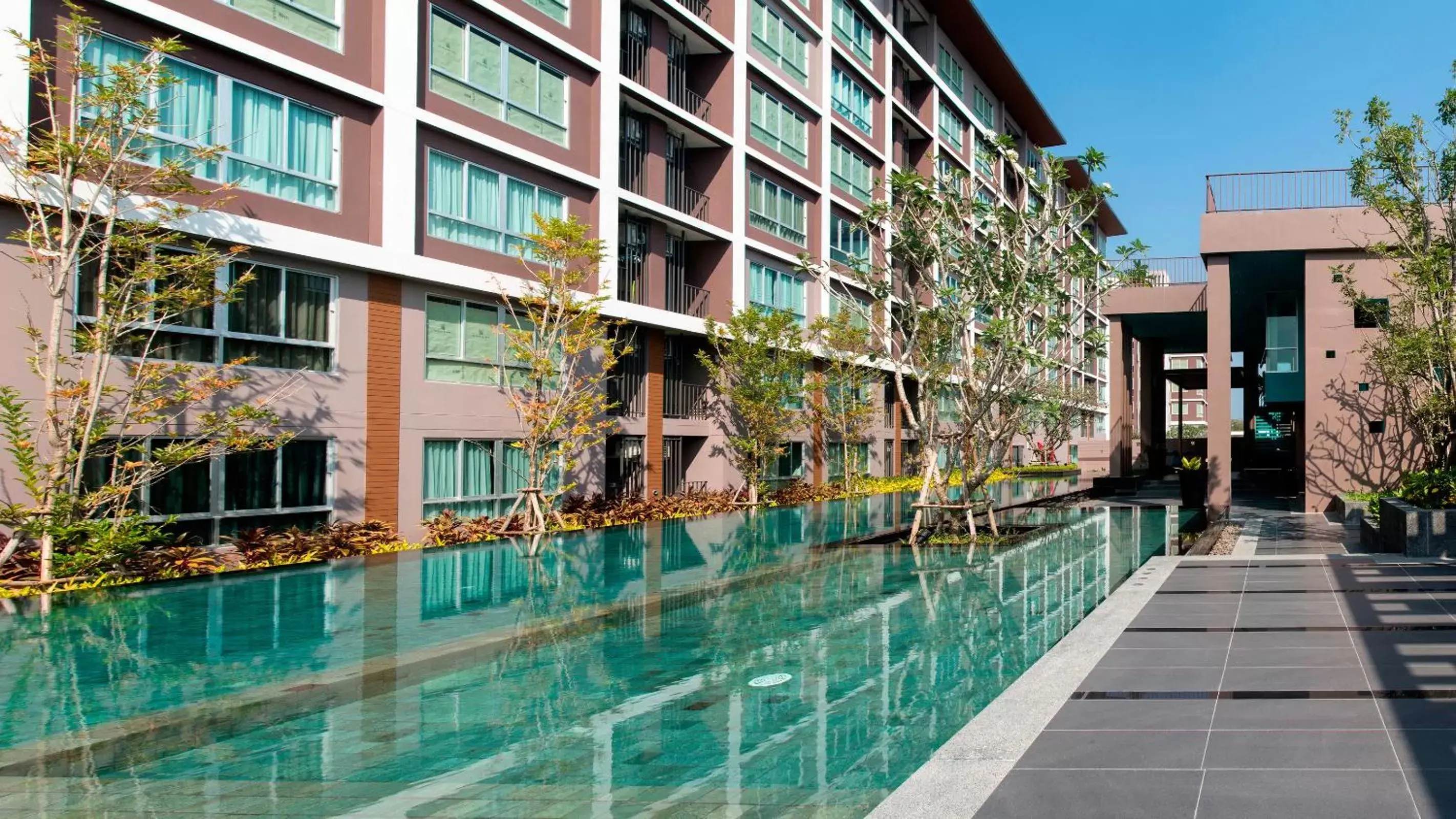 Facade/entrance, Swimming Pool in First Choice Suites SHA Plus Extra