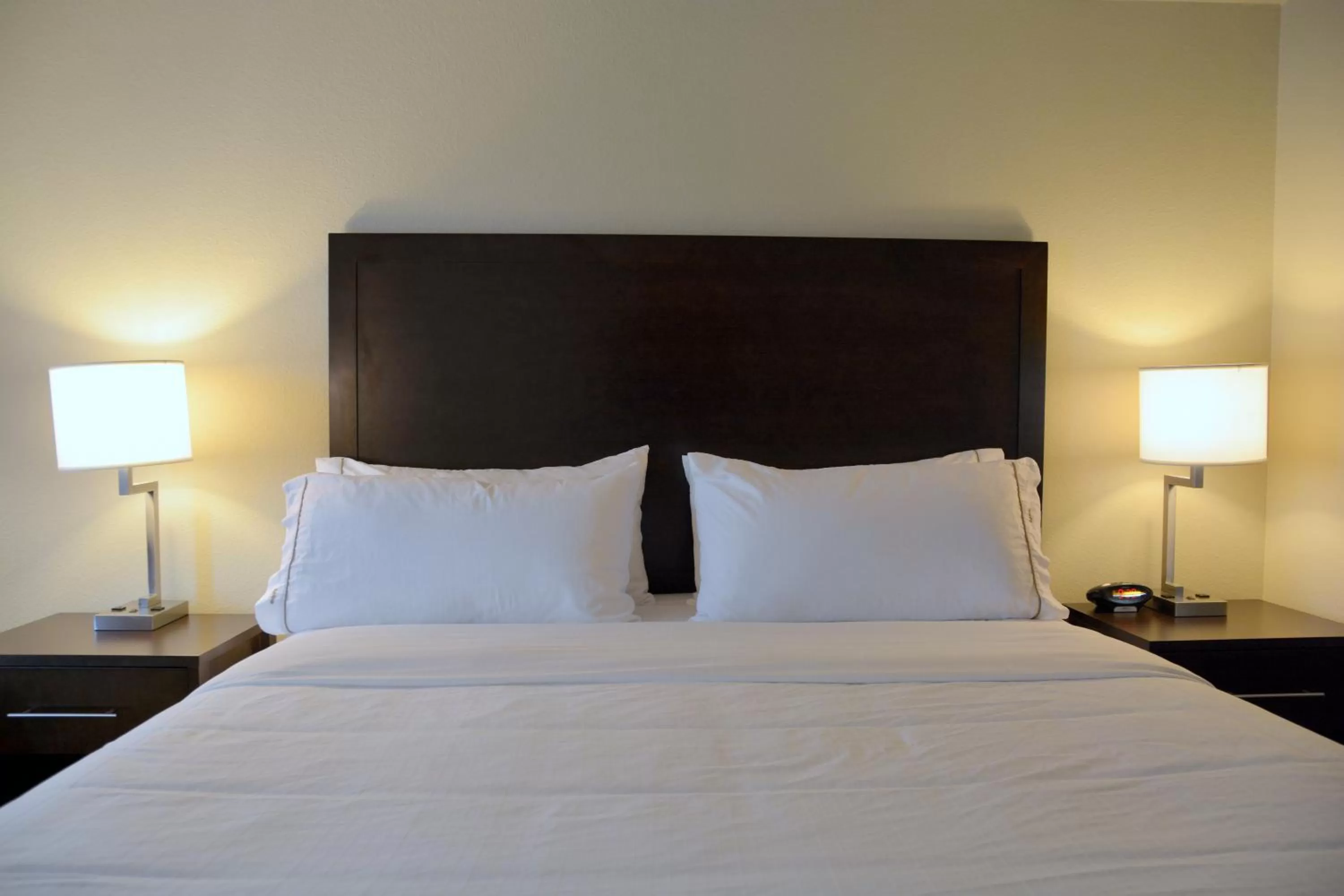 Bedroom, Bed in Holiday Inn Express Tomball by IHG