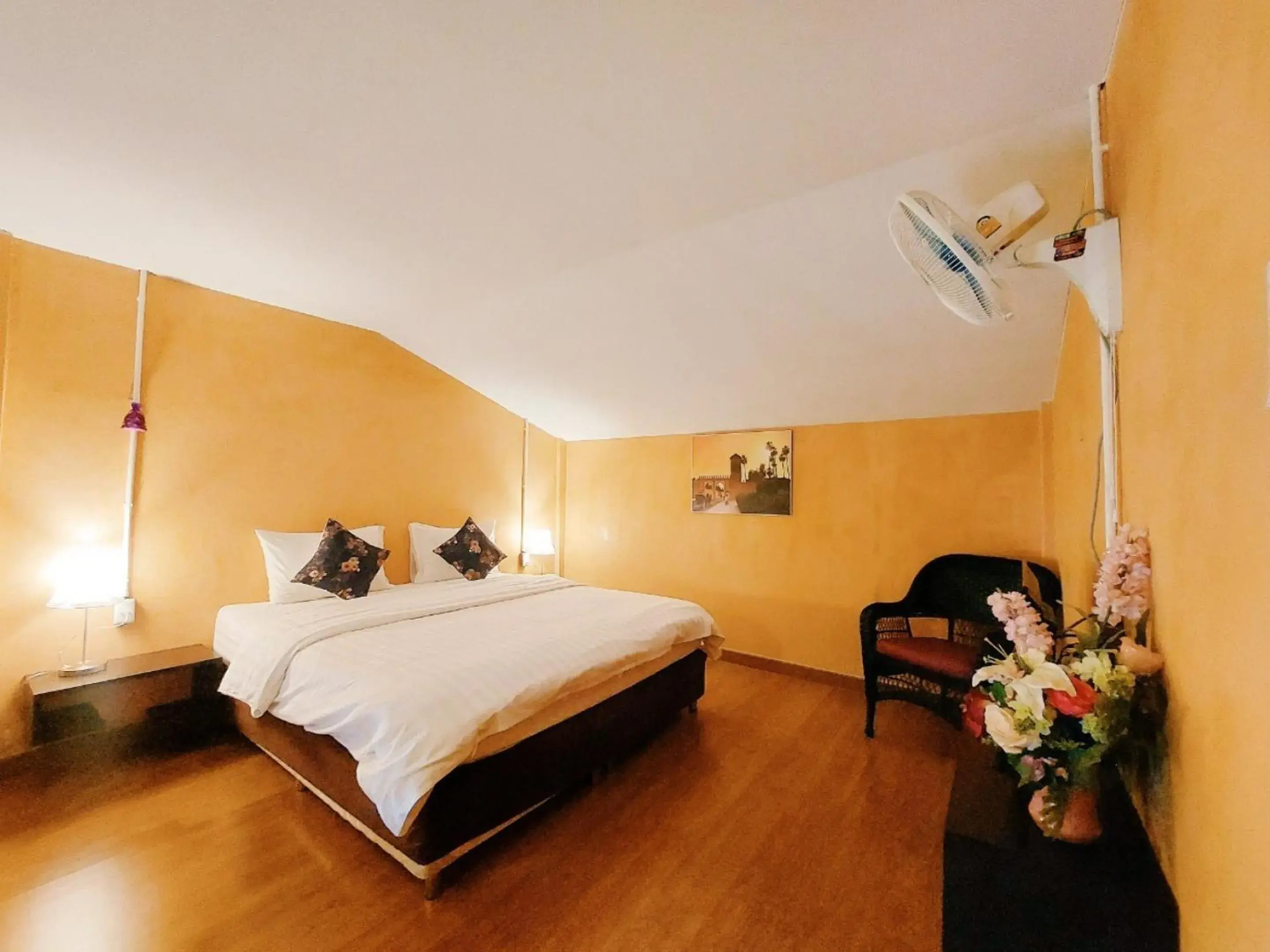 Bed in Retro Box Hotel Chumphon Bed in Retro Box Hotel Chumphon