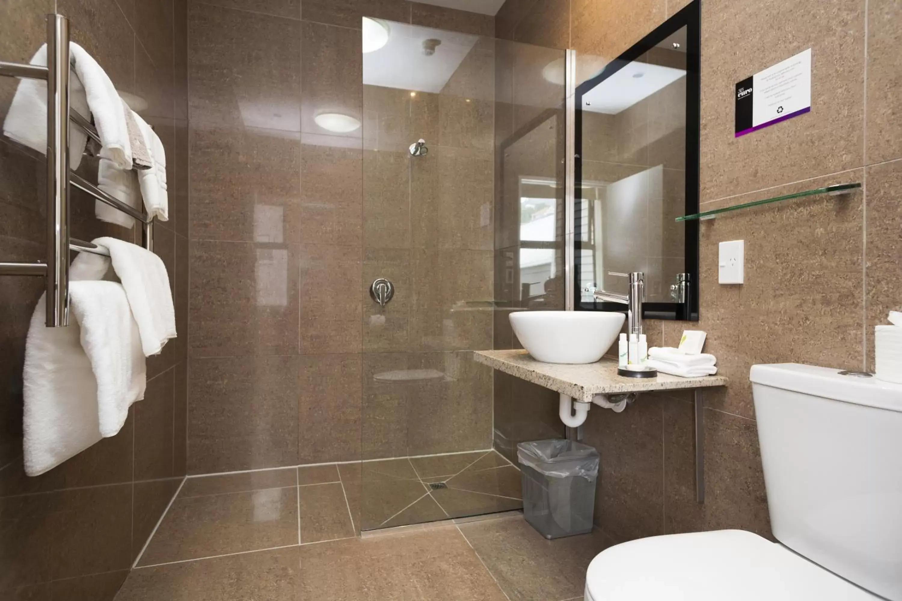 Bathroom in 315 Euro Motel and Serviced Apartments