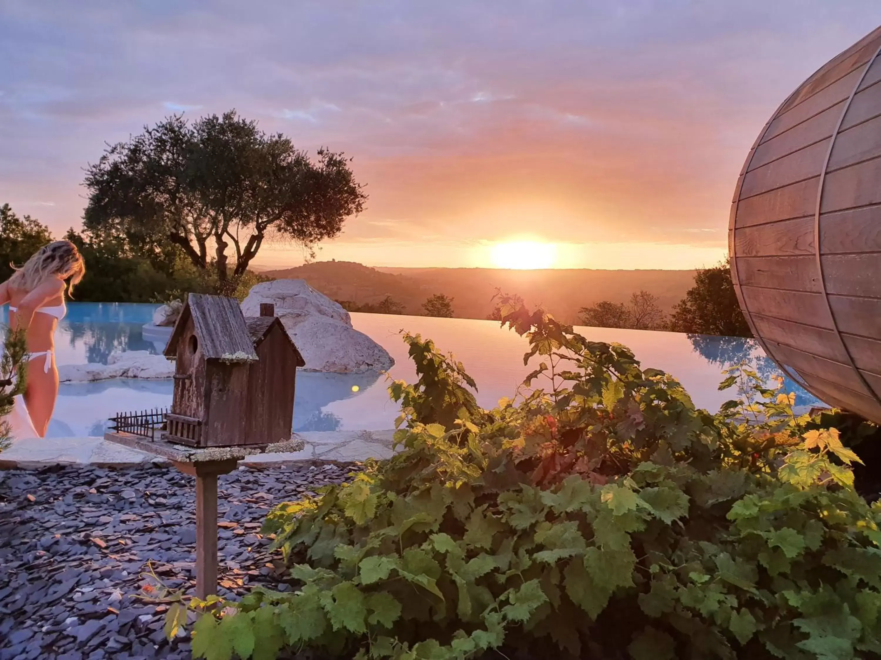 Swimming pool, Sunrise/Sunset in Le Belvédère Hotel et Bien être