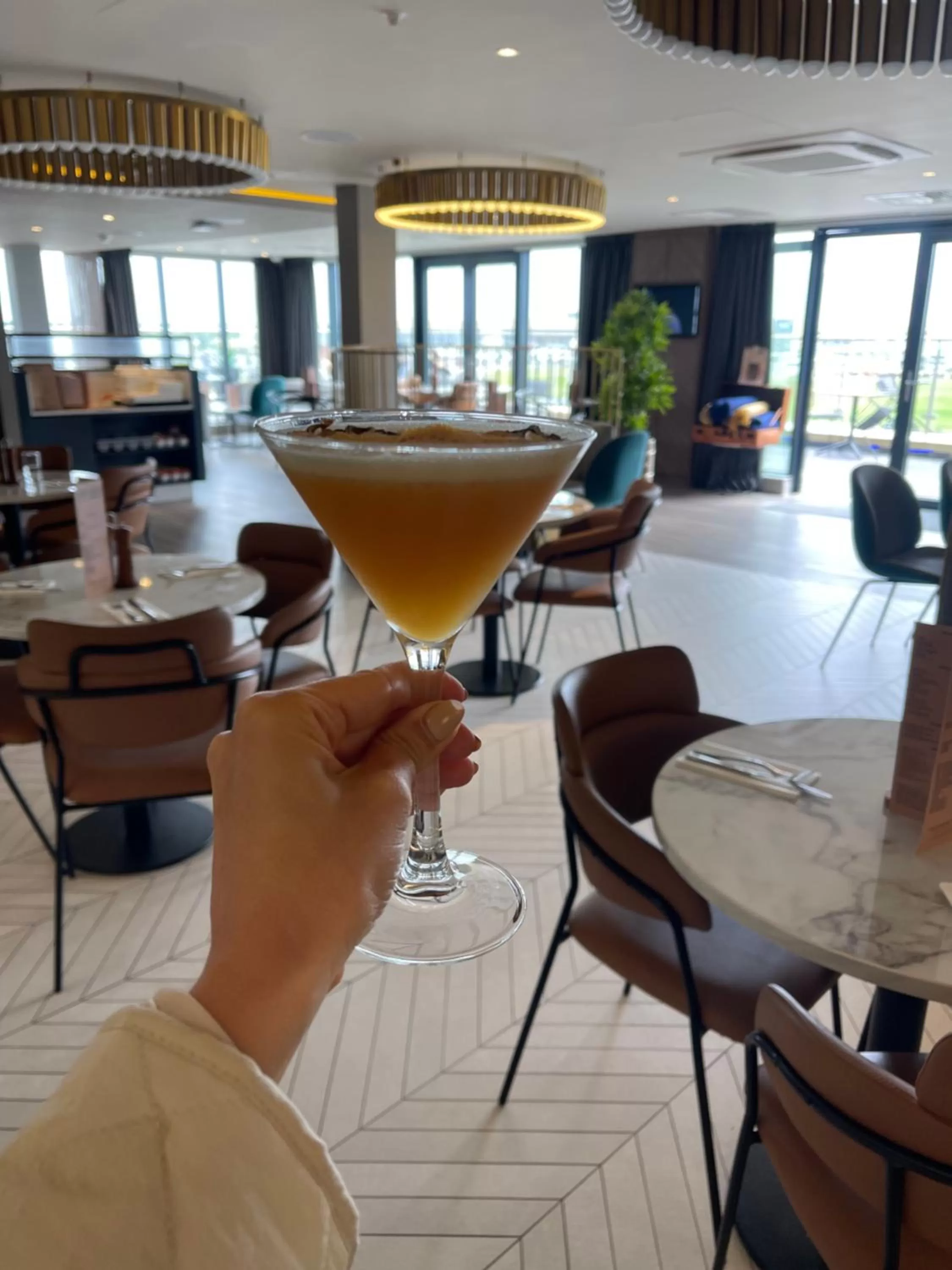 Restaurant/places to eat in Courtyard by Marriott London Heathrow Airport