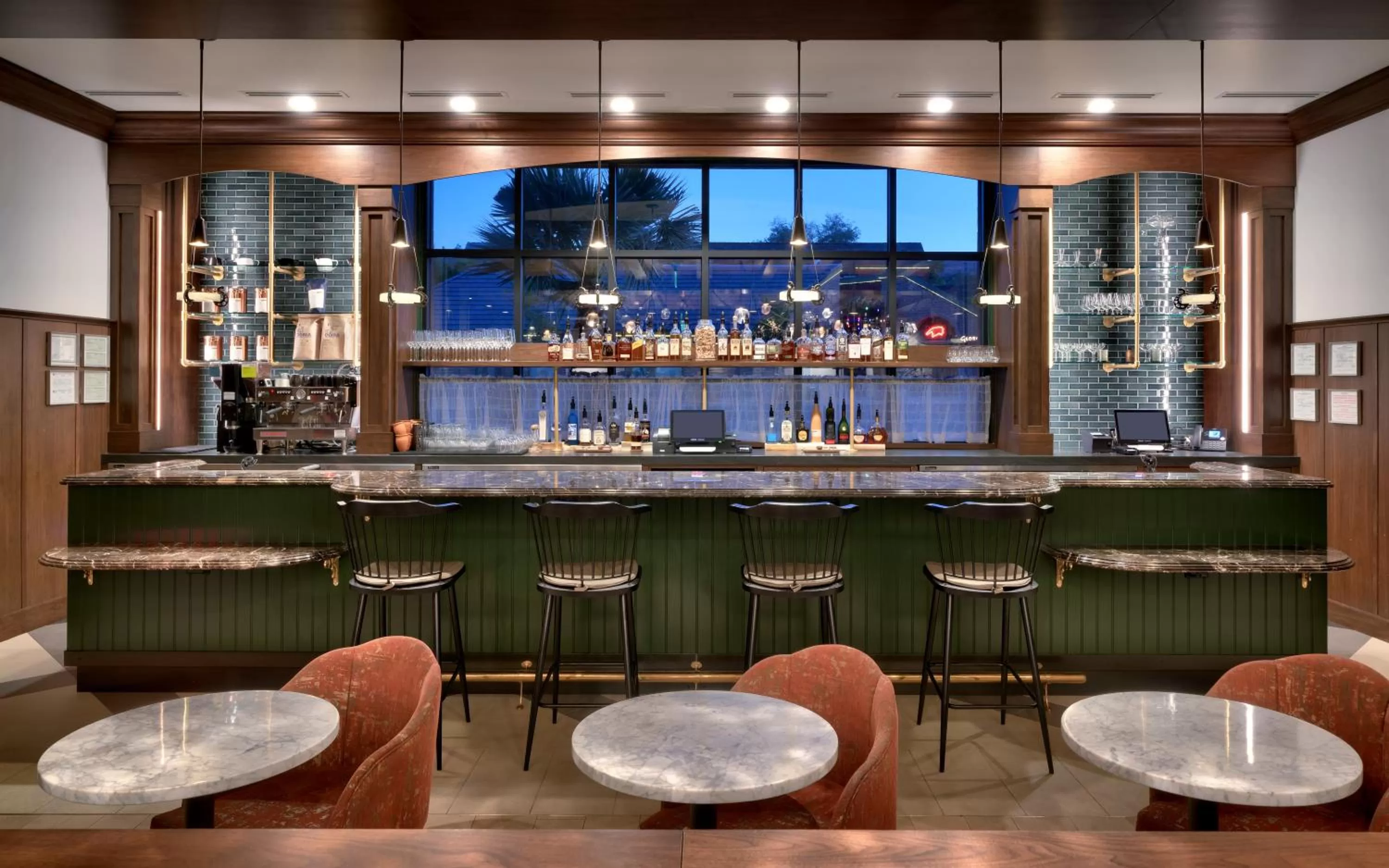 Lounge or bar in The Advenire, Autograph Collection