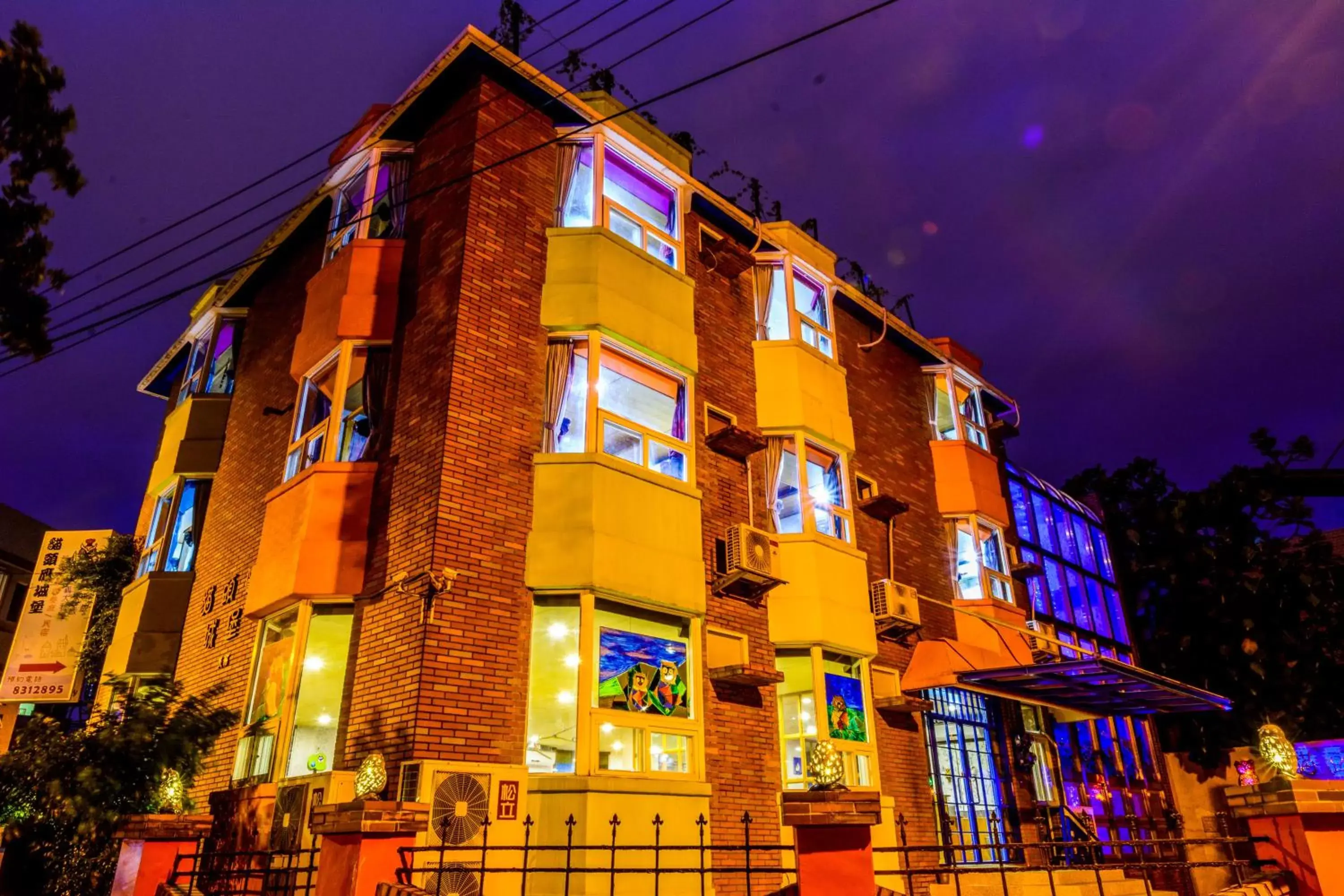 Night, Property Building in Owl Castle