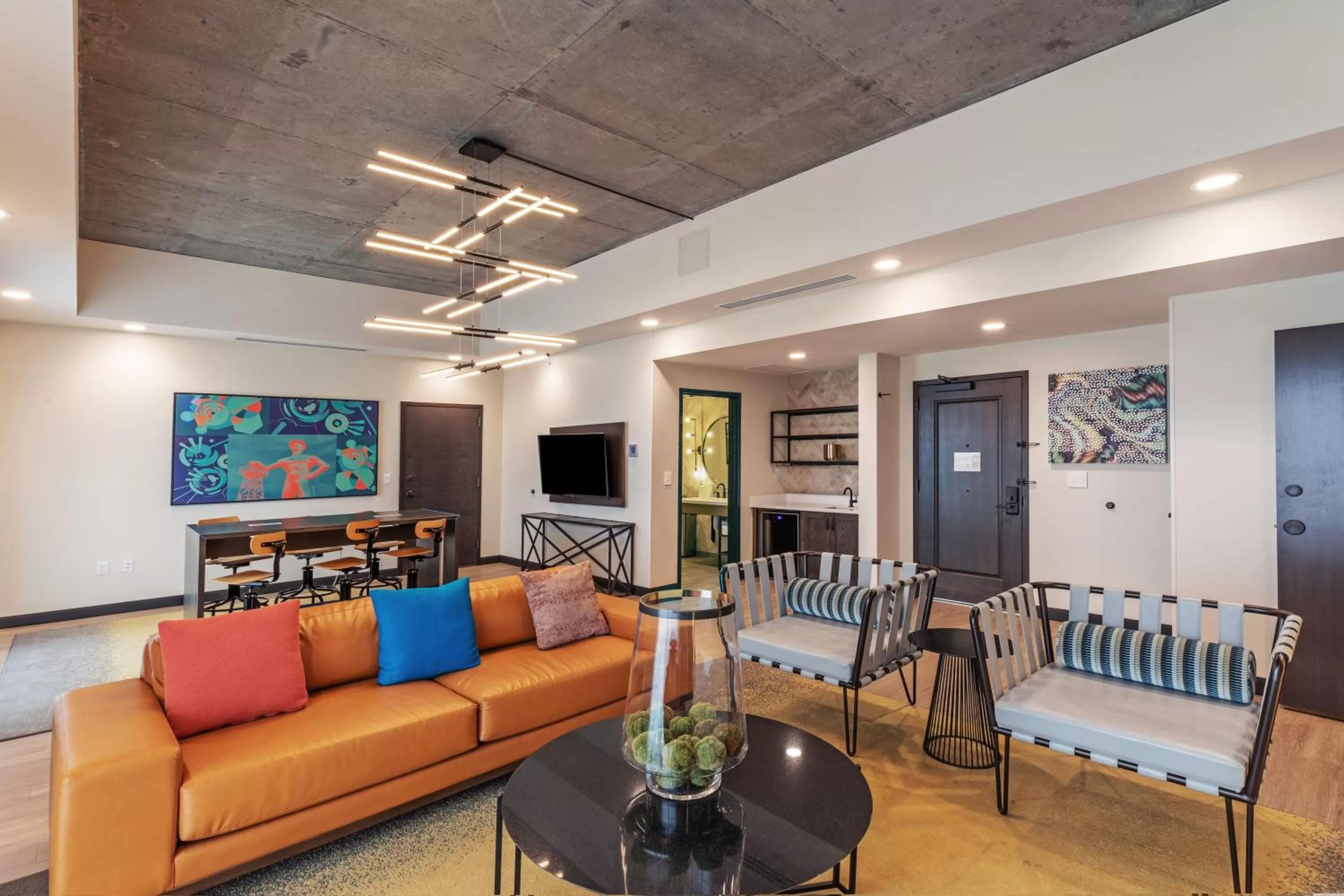 Photo of the whole room in Hotel Indigo Tulsa DWTN/Entertainment Area