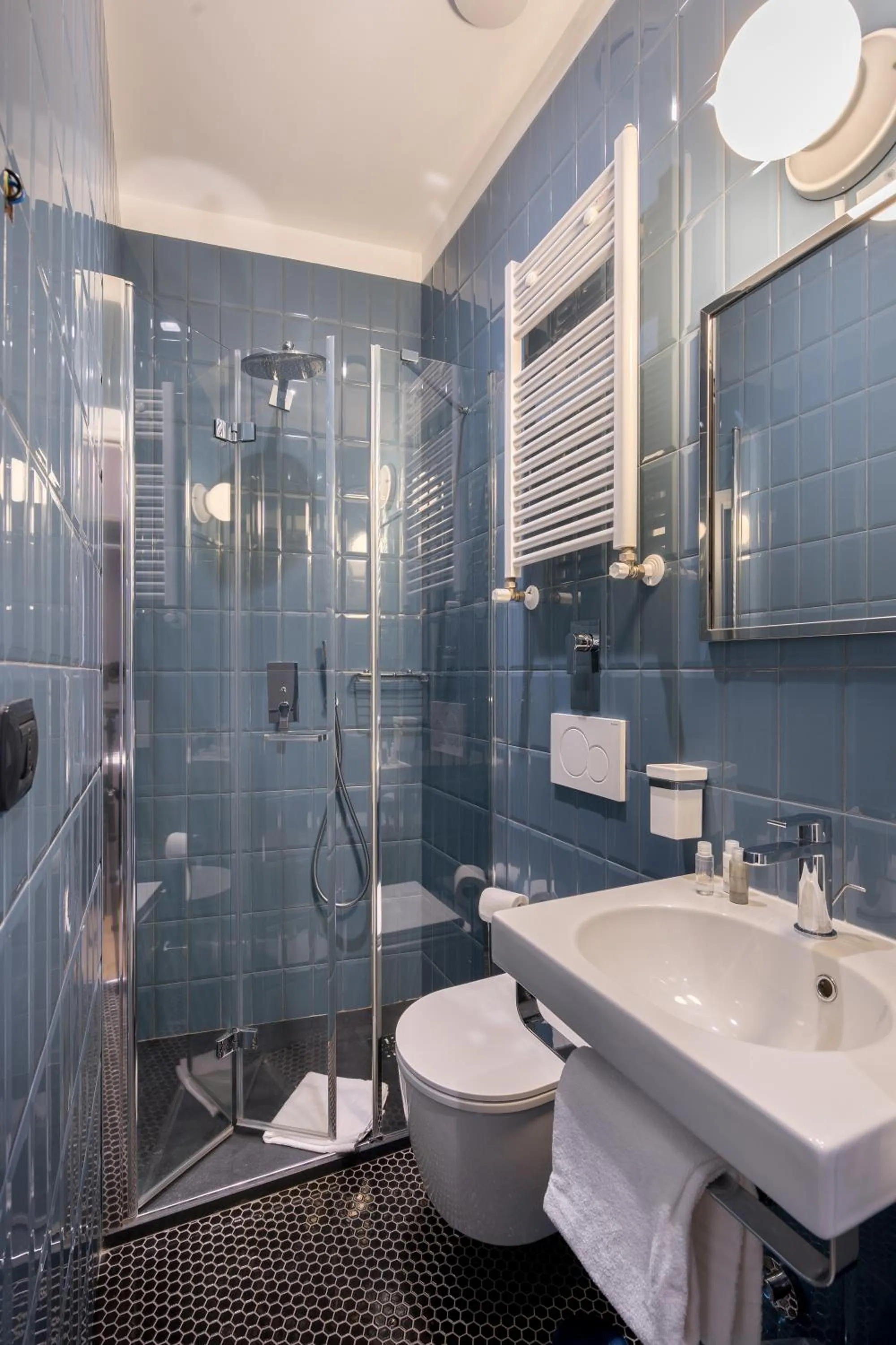 Bathroom in Deseo Home