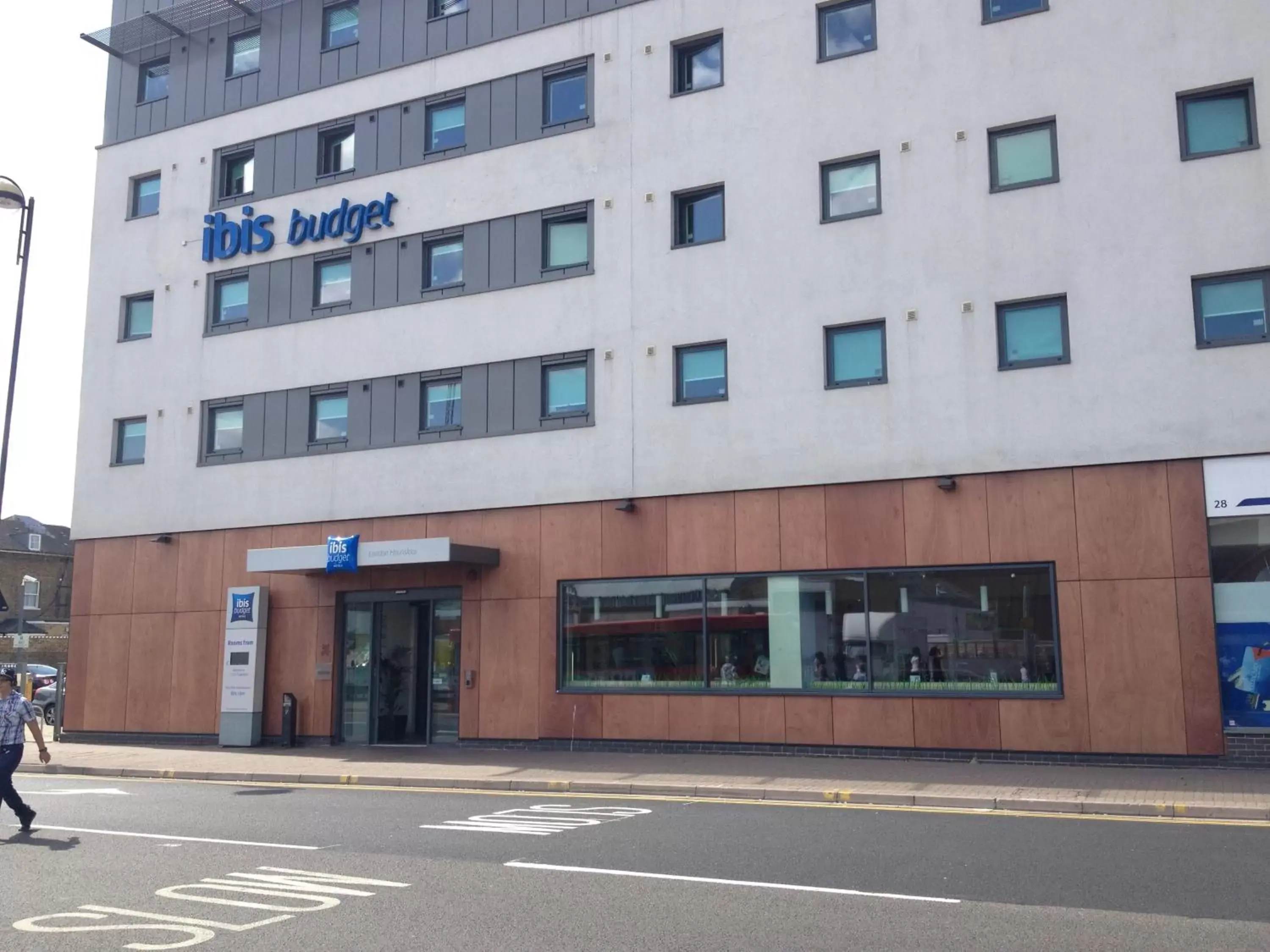 Facade/entrance, Property Building in ibis budget London Hounslow