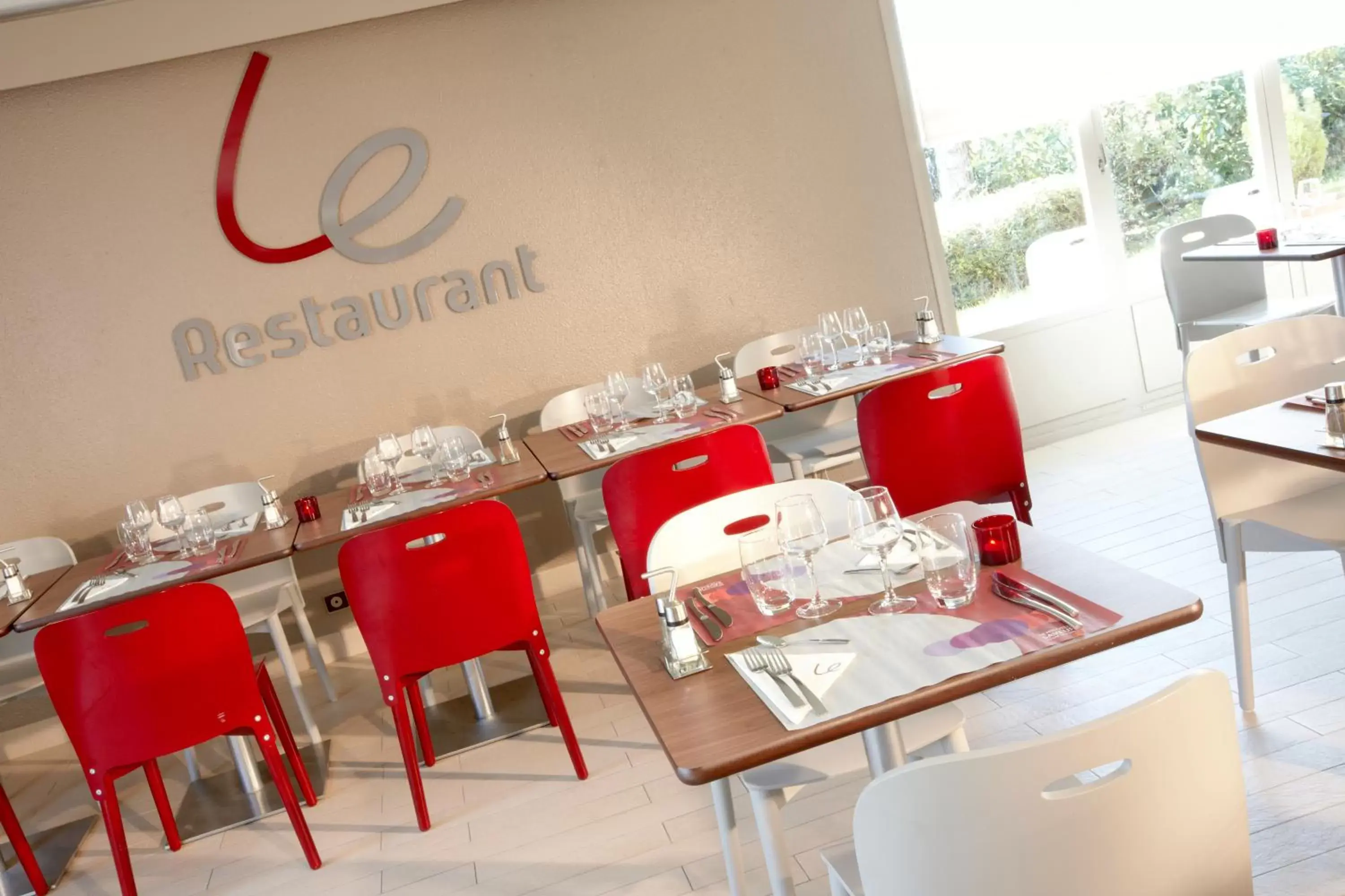 Restaurant/Places to Eat in Campanile Rouen Nord - Mont-Saint-Aignan