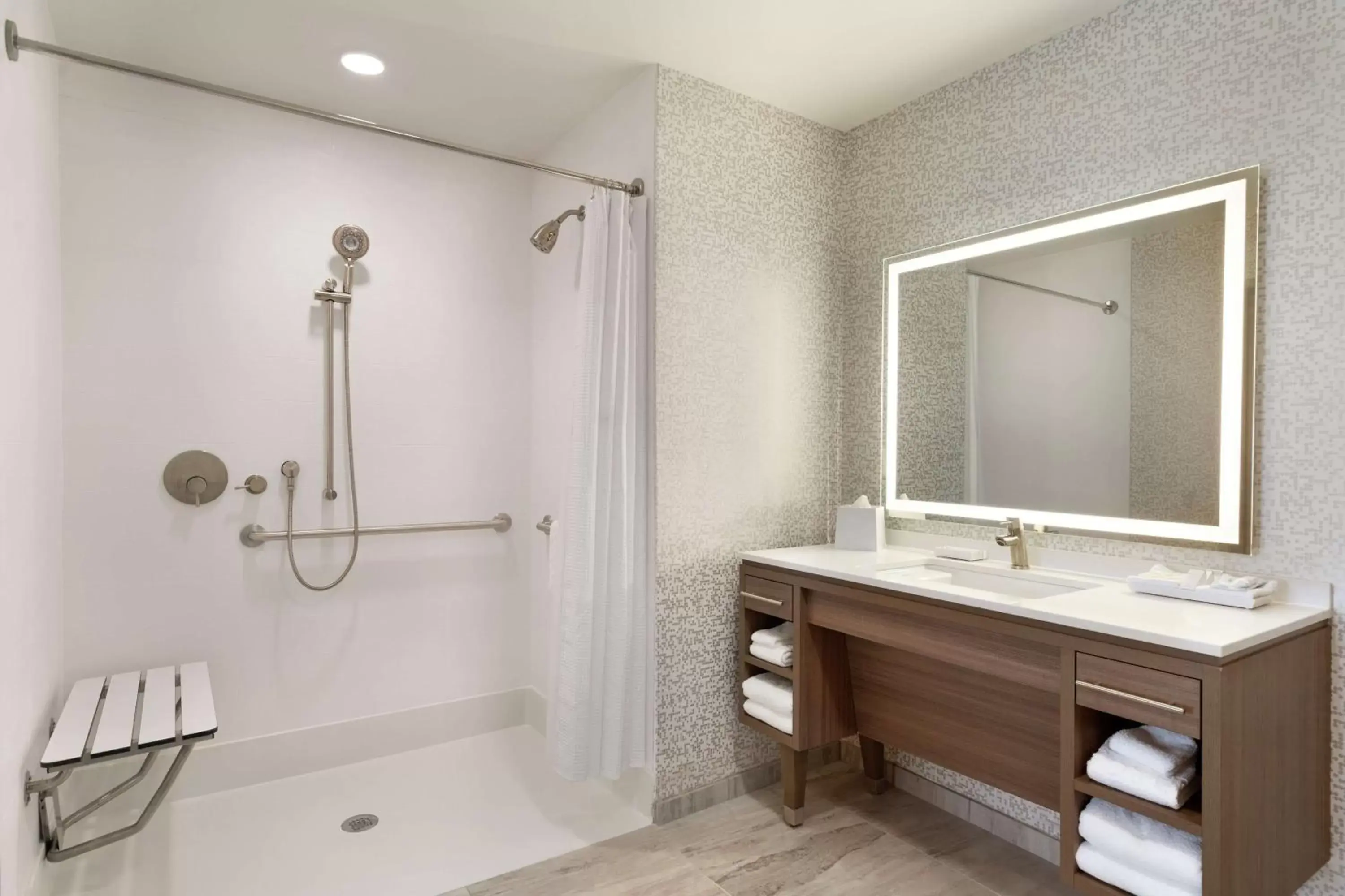 Bathroom in Home2 Suites By Hilton Alamogordo White Sands