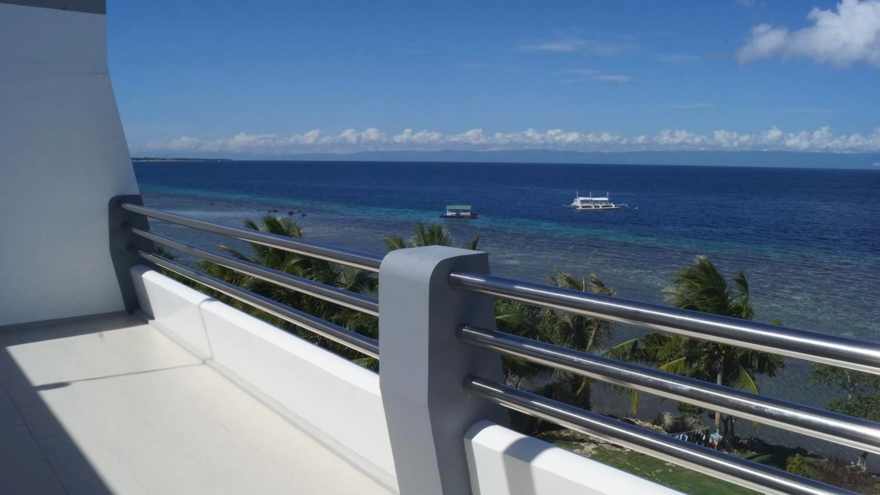 Balcony/Terrace in Panglao Sea Resort - Tangnan