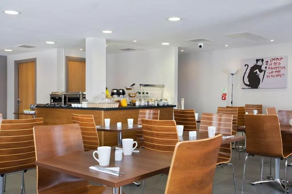 Breakfast in Britannia Study Hotel