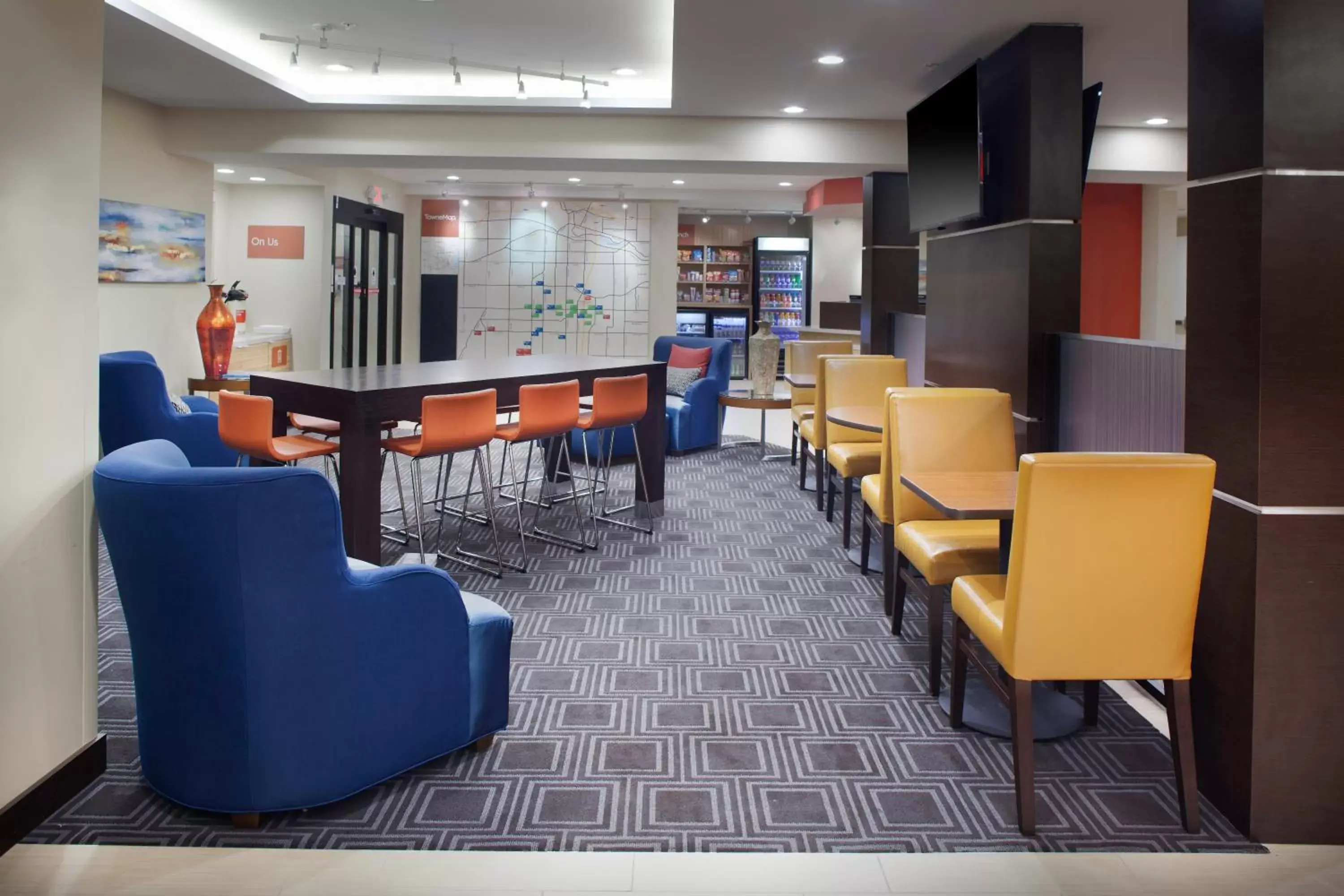 Restaurant/places to eat, Lounge/Bar in TownePlace Suites by MarriottDetroit Canton