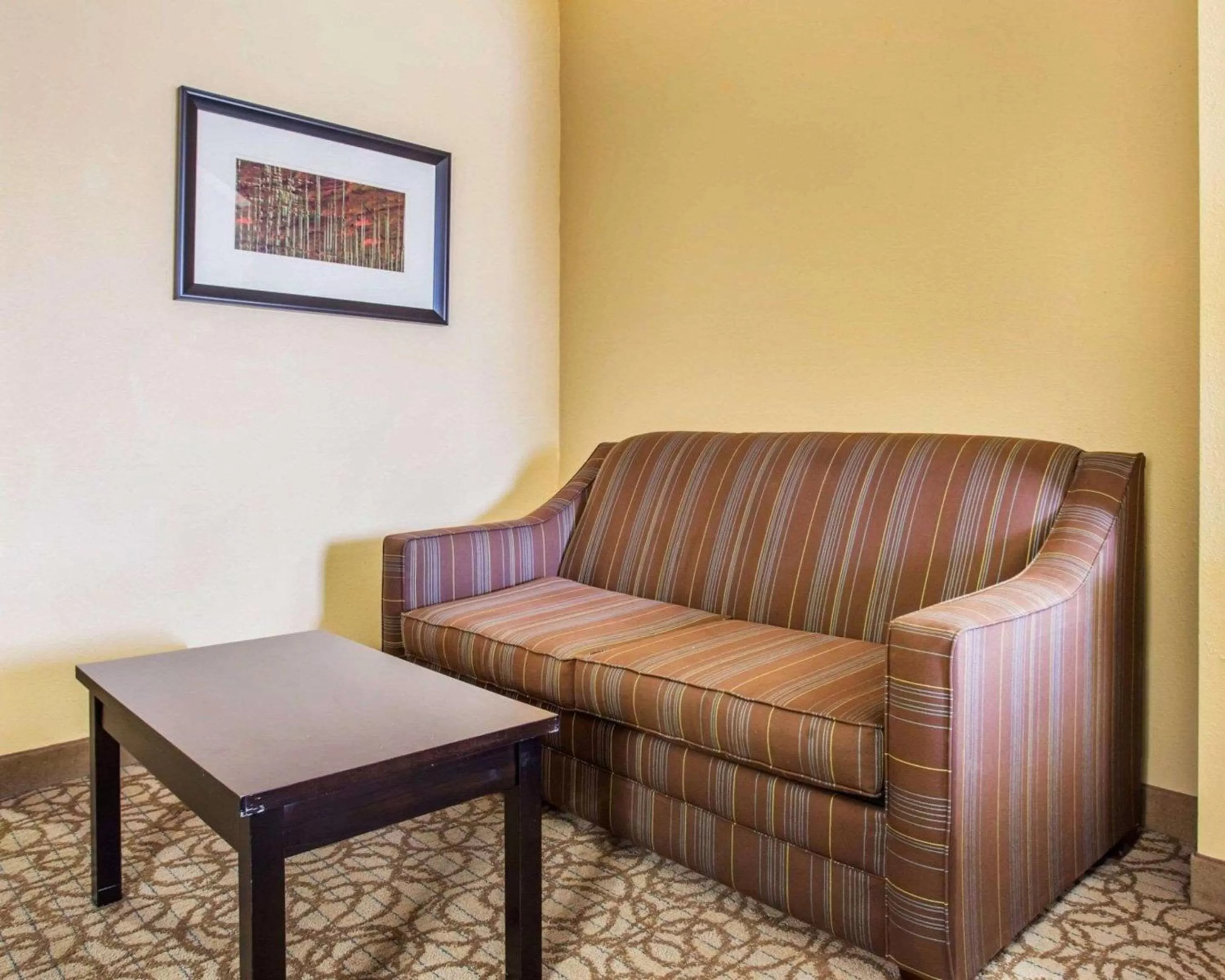 Photo of the whole room in Comfort Inn & Suites at Stone Mountain