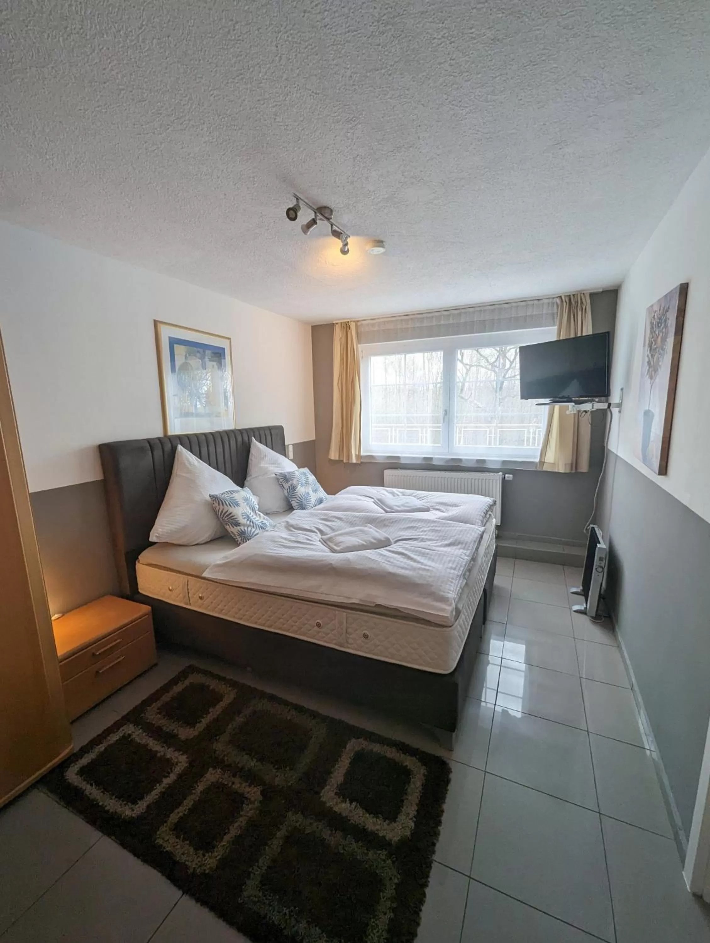 Bed in Hotel Eiserner Anton