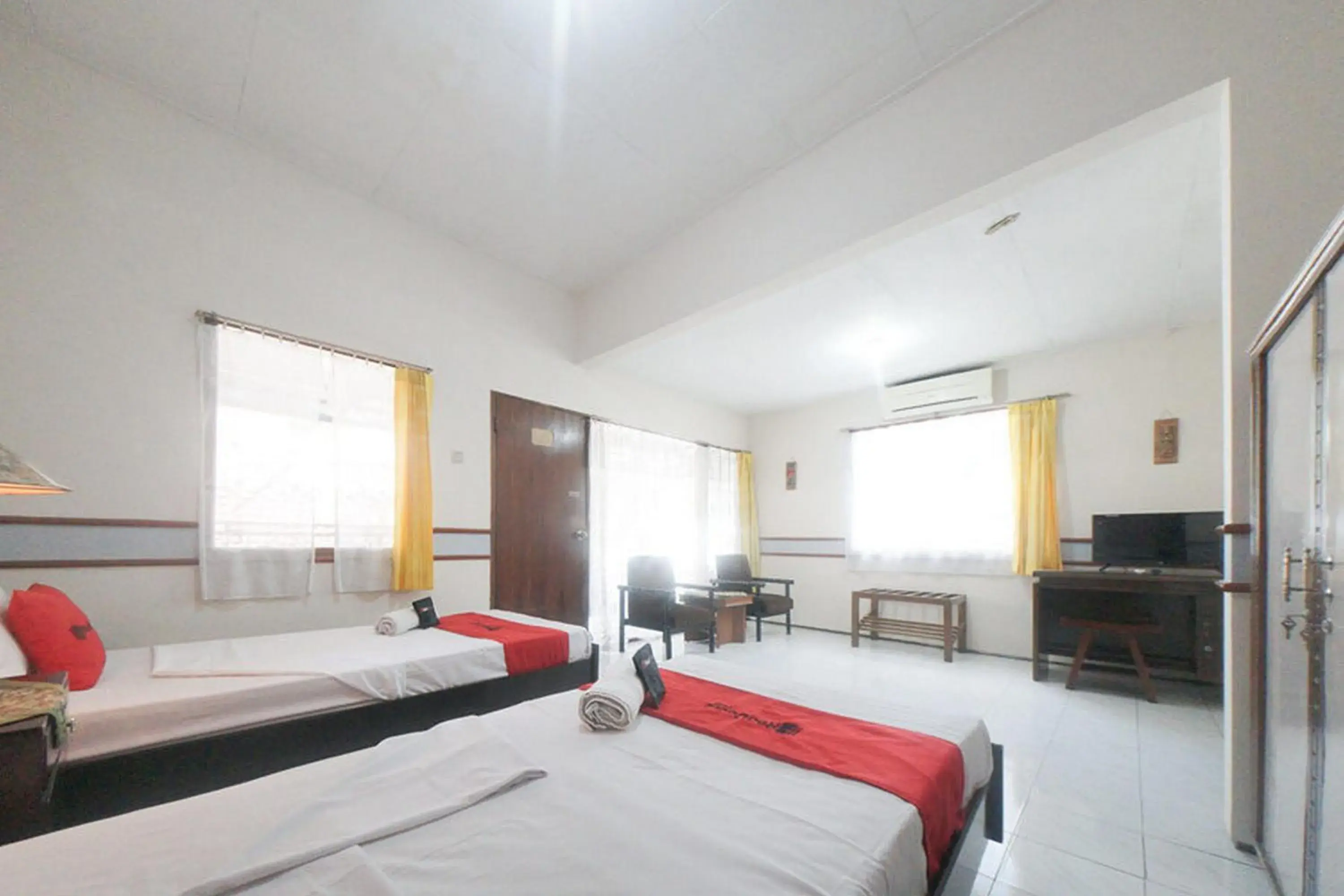 Bed in RedDoorz near Balai Kota Malang