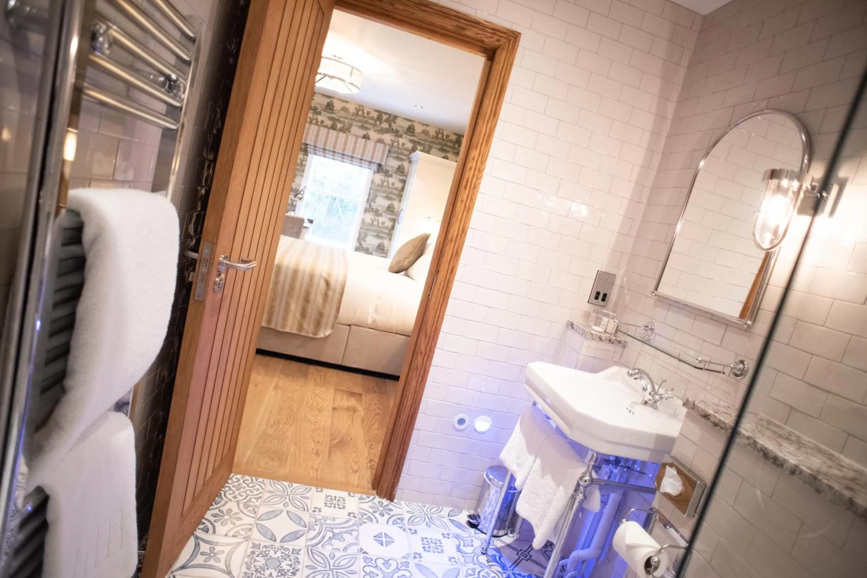 Cromwell Arms Country Pub with Rooms