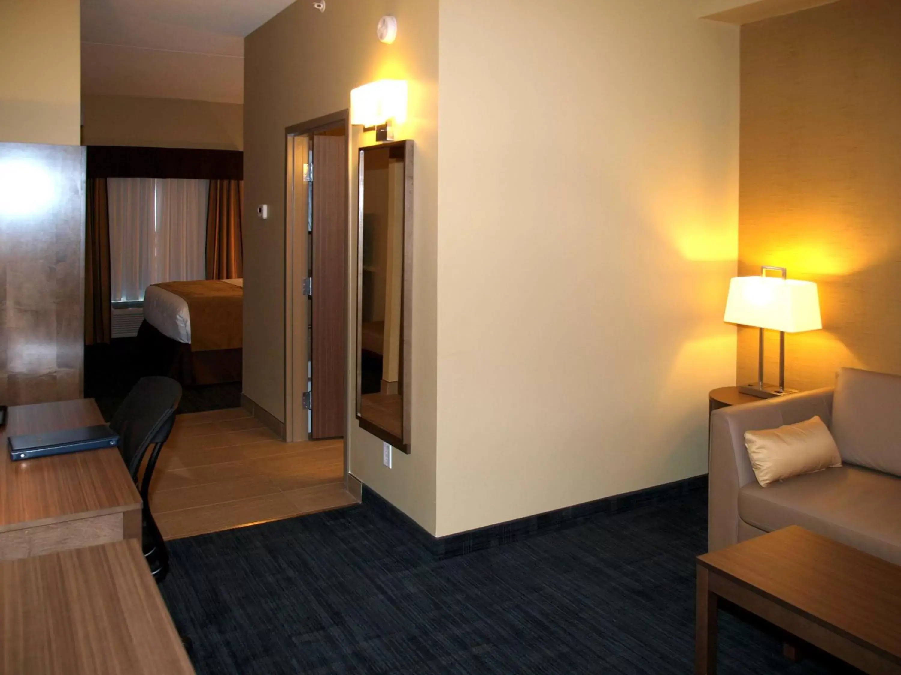 Photo of the whole room, Bed in Best Western Plus Winnipeg West