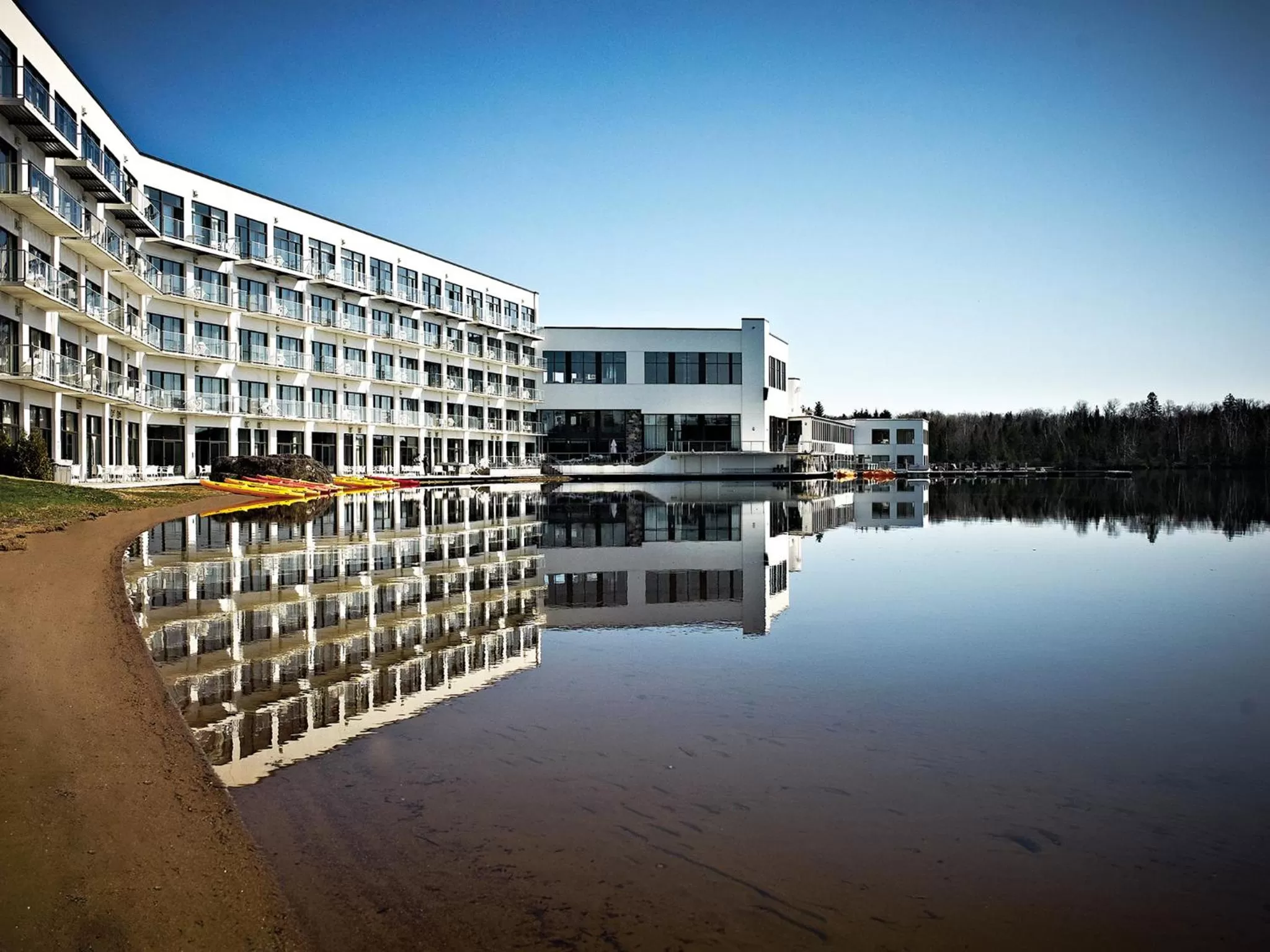 Property building in Estérel Resort