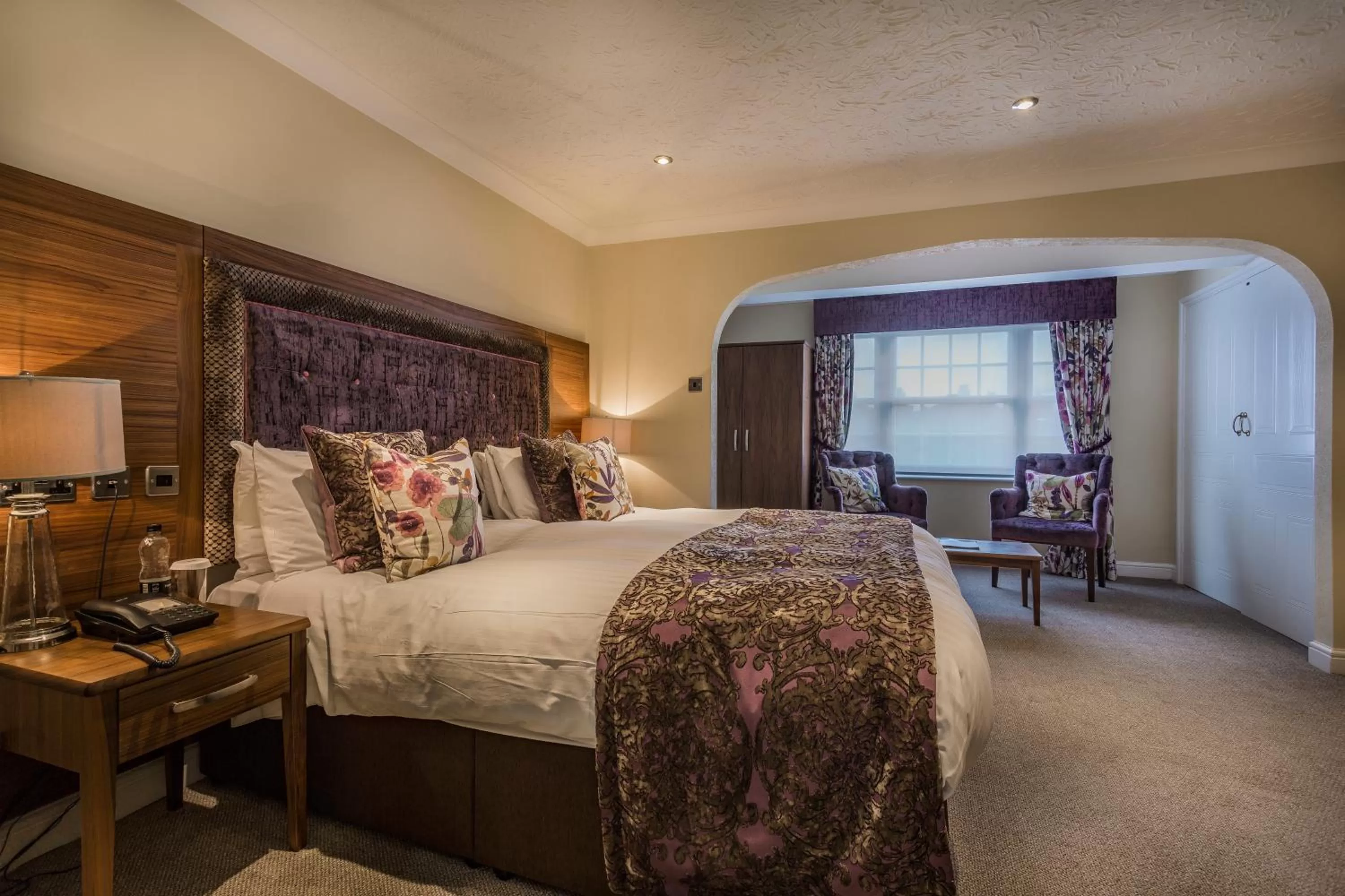 Bedroom, Bed in The Admiral Rodney Hotel, Horncastle, Lincolnshire - The Coaching Inn Group