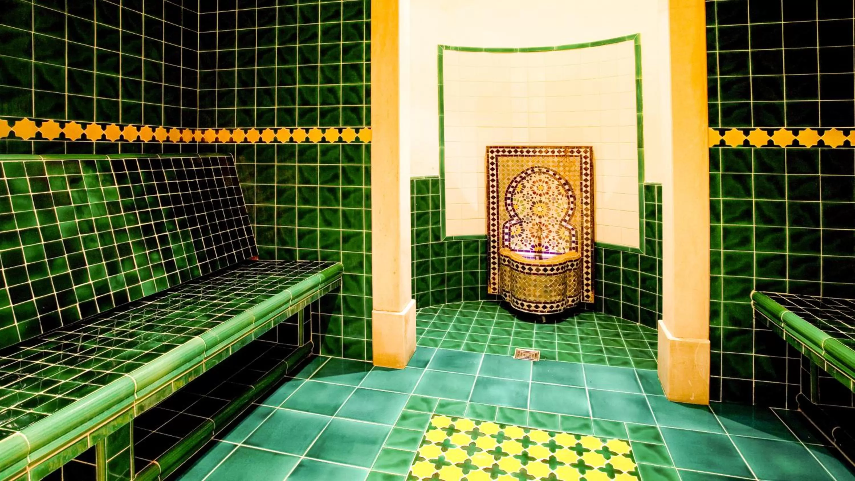 Steam room in Hotel Victoria & Iside Spa