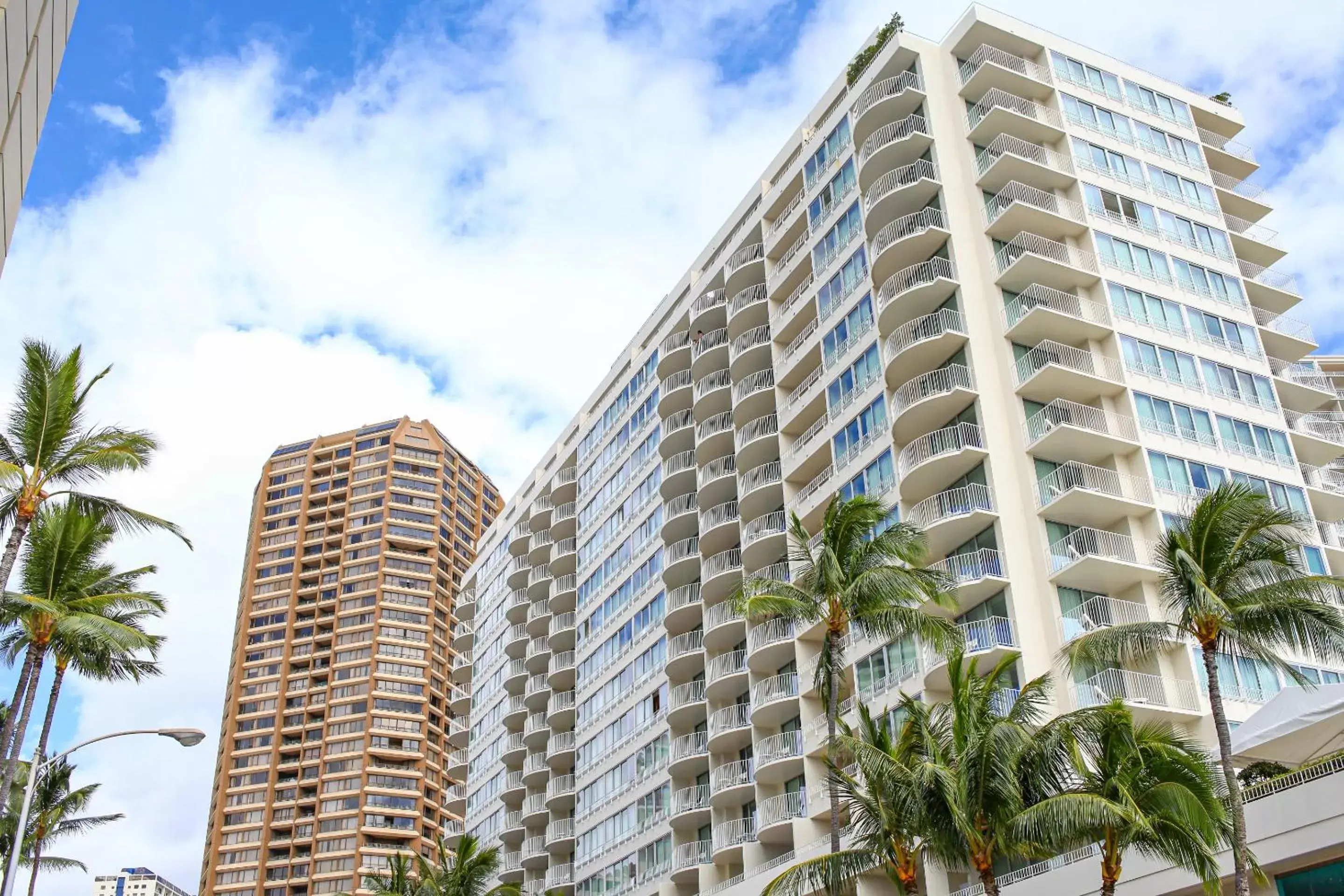 Property building in Hilton Vacation Club The Modern Honolulu