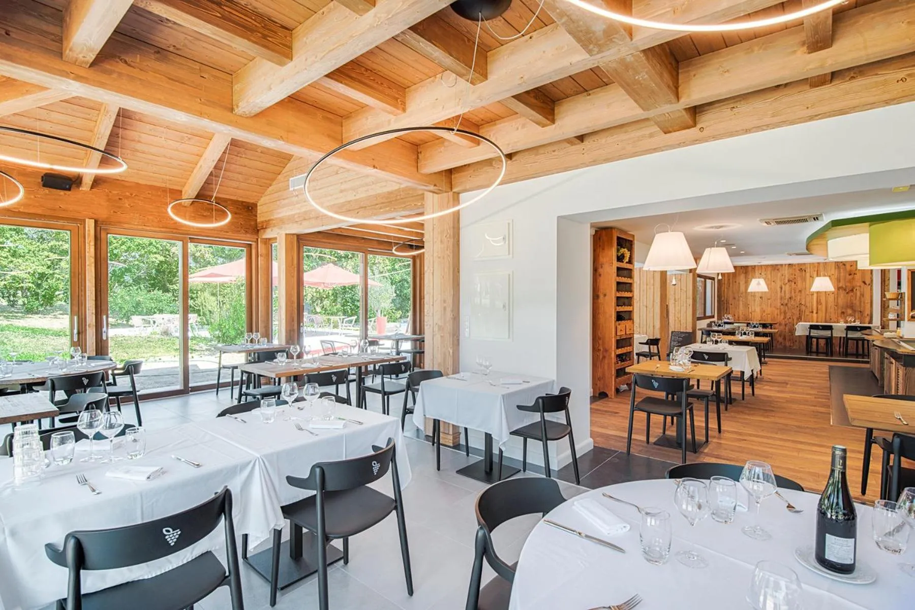 Restaurant/places to eat in La Clé Des Champs