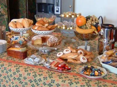Buffet breakfast in Hotel Il Falchetto