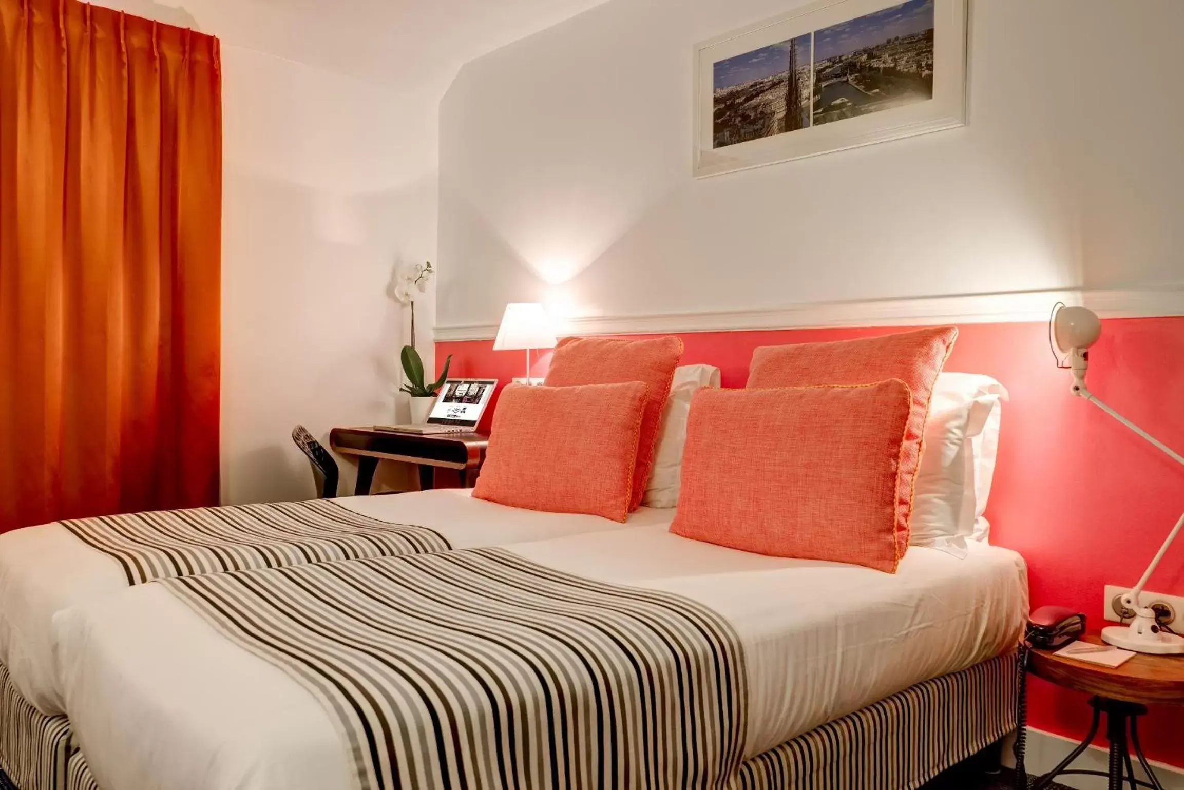 Bed in Hotel Monterosa - Astotel