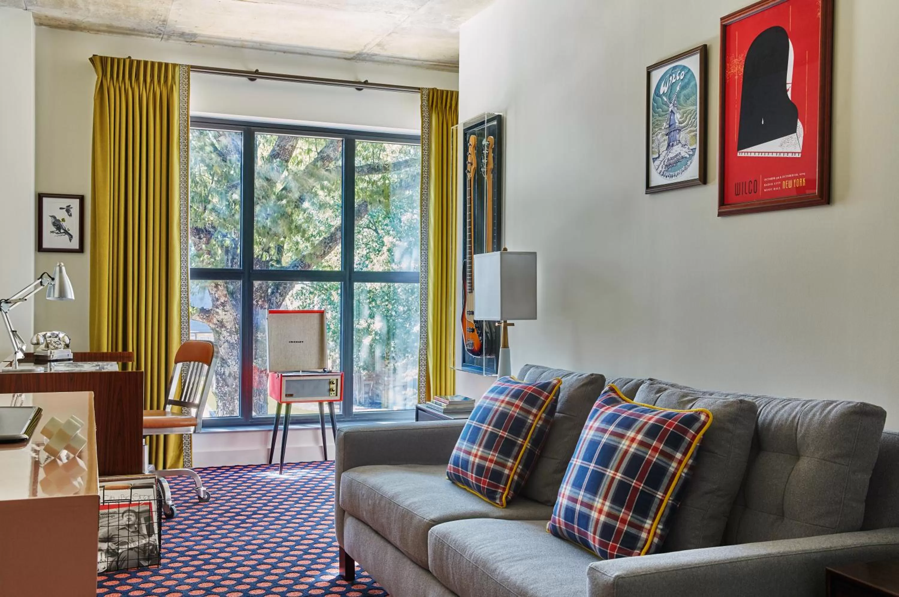 Seating area in Graduate by Hilton Oxford