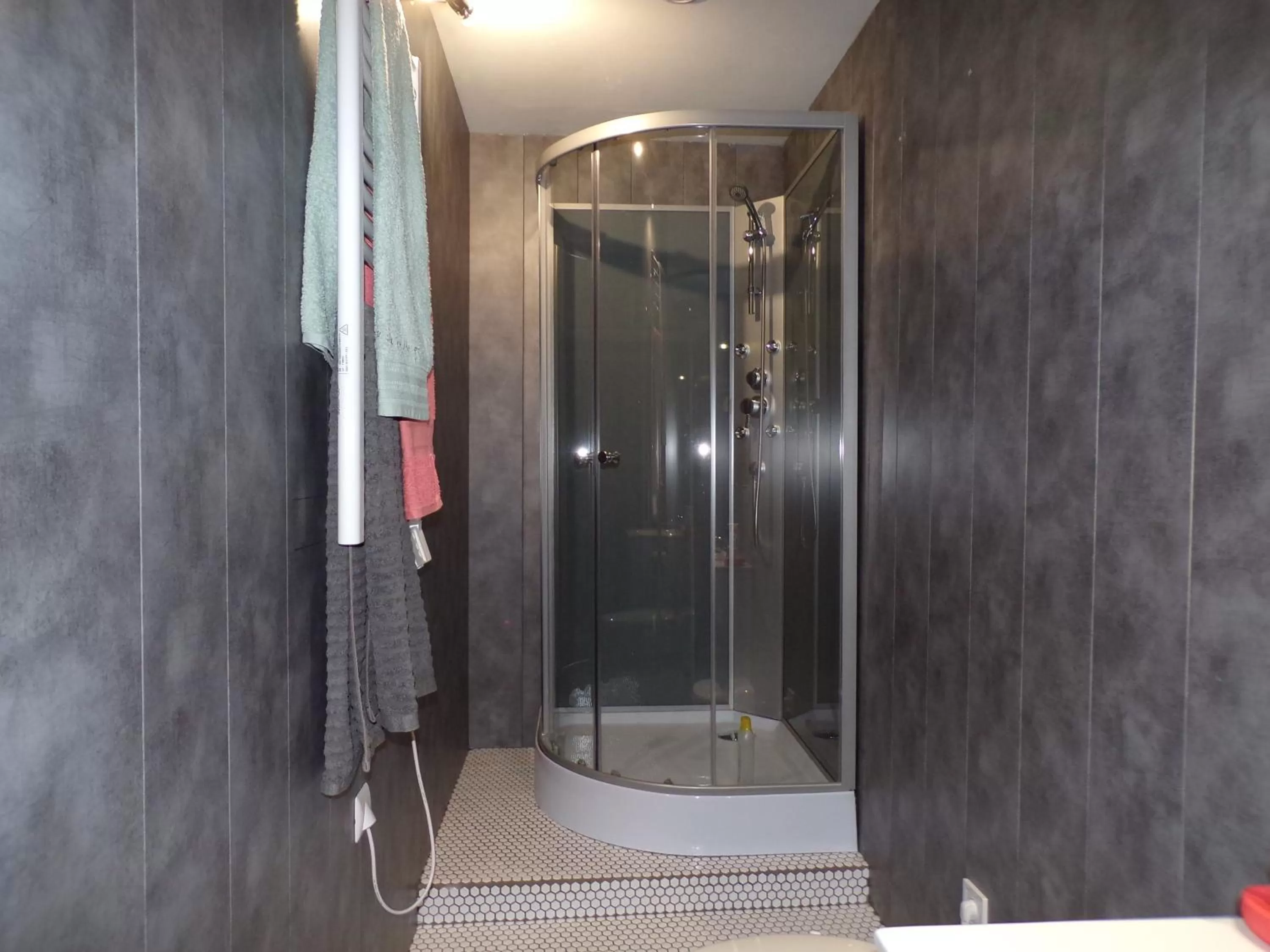 Bathroom in A la Belle Etoile