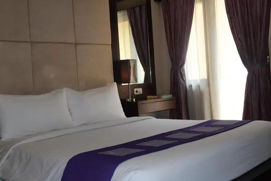 Bed in Metro Hotel Jababeka