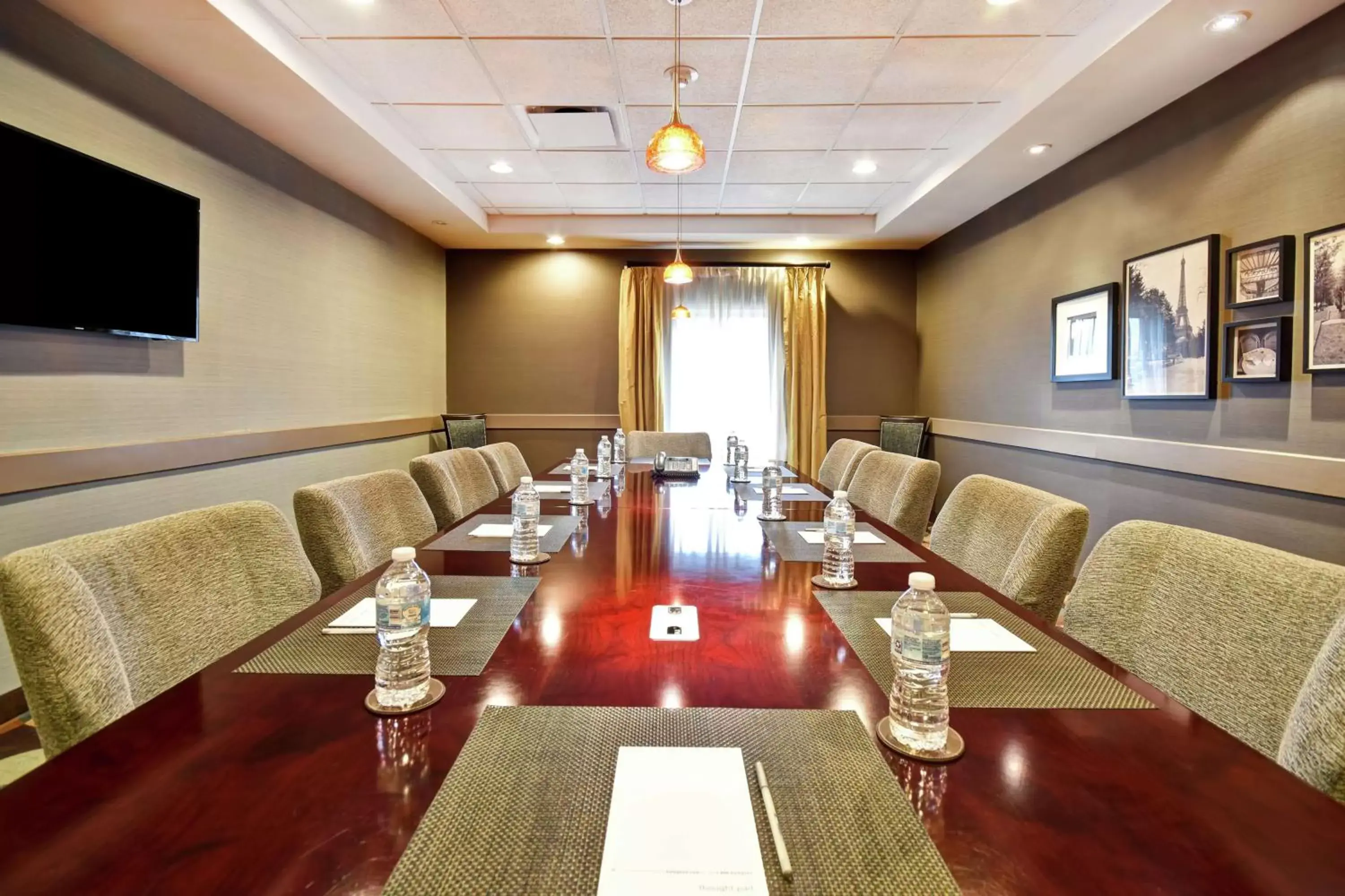 Meeting/conference room in Hampton Inn & Suites Detroit-Canton