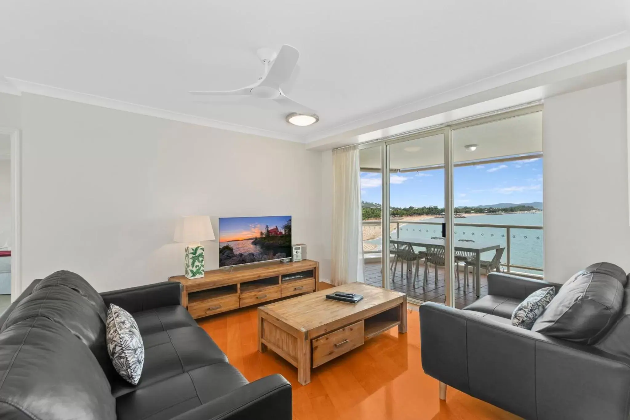 View (from property/room), Seating Area in Mariners North Holiday Apartments