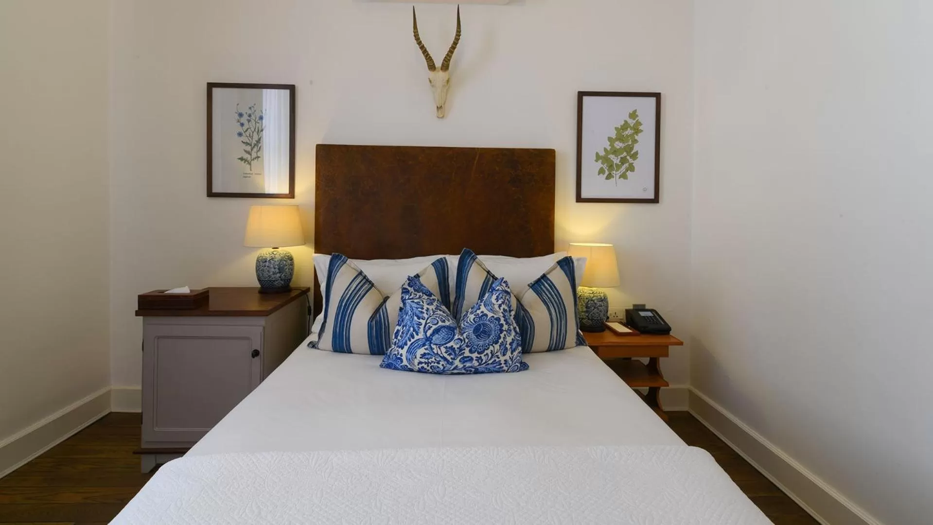 Bed in Drostdy Hotel