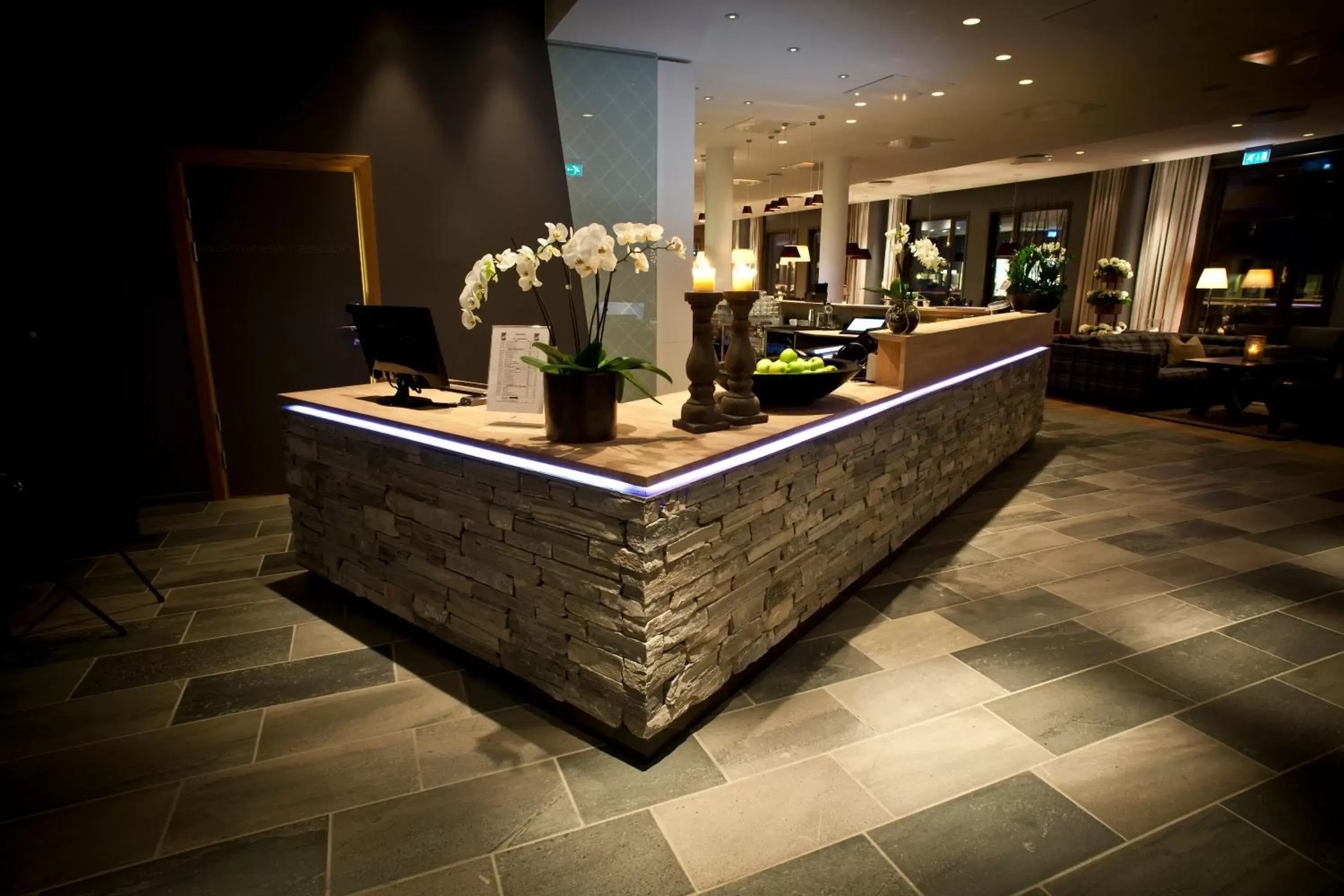 Lobby or reception in Quality Hotel Skifer