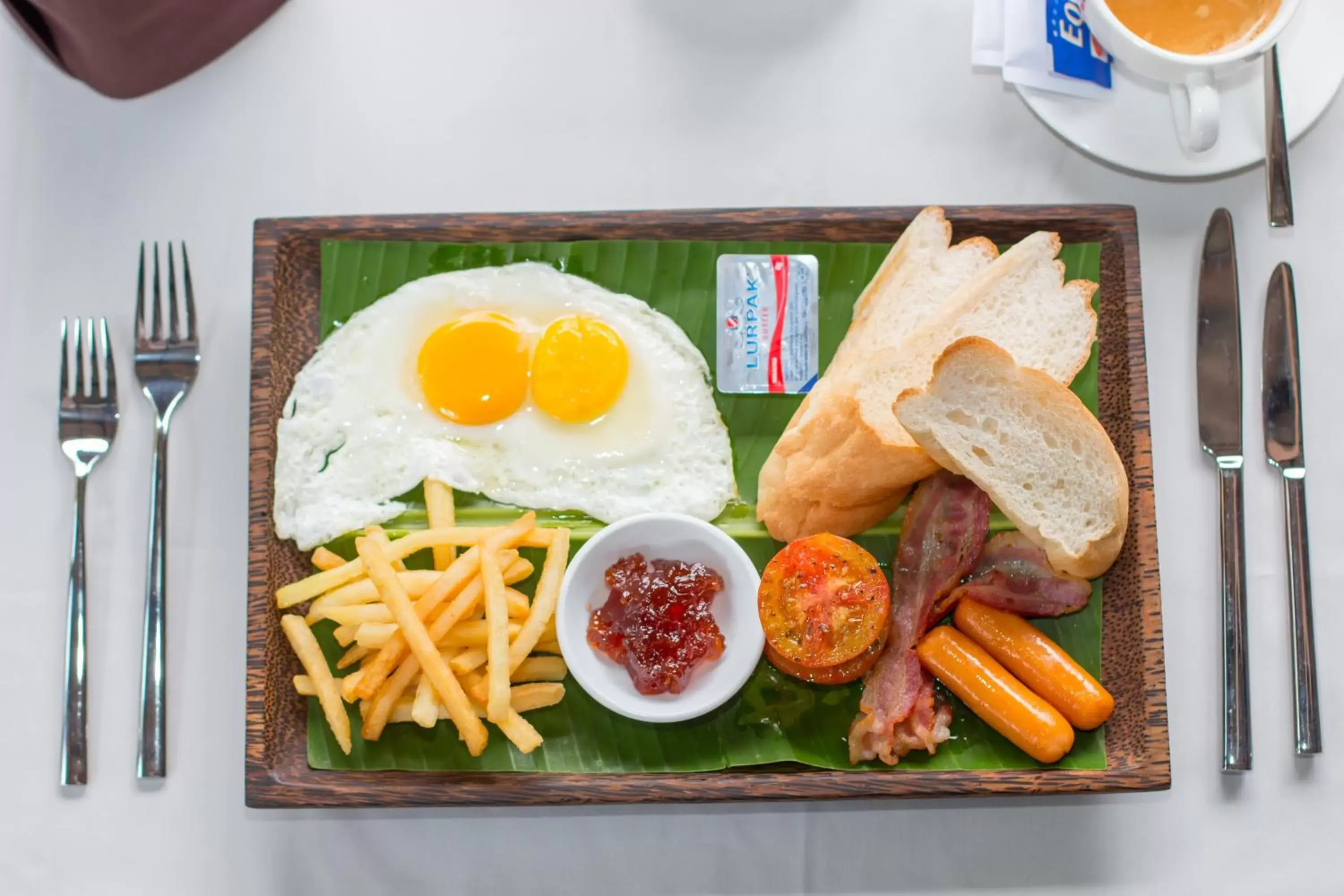 American breakfast in Indra Porak Residence Hotel