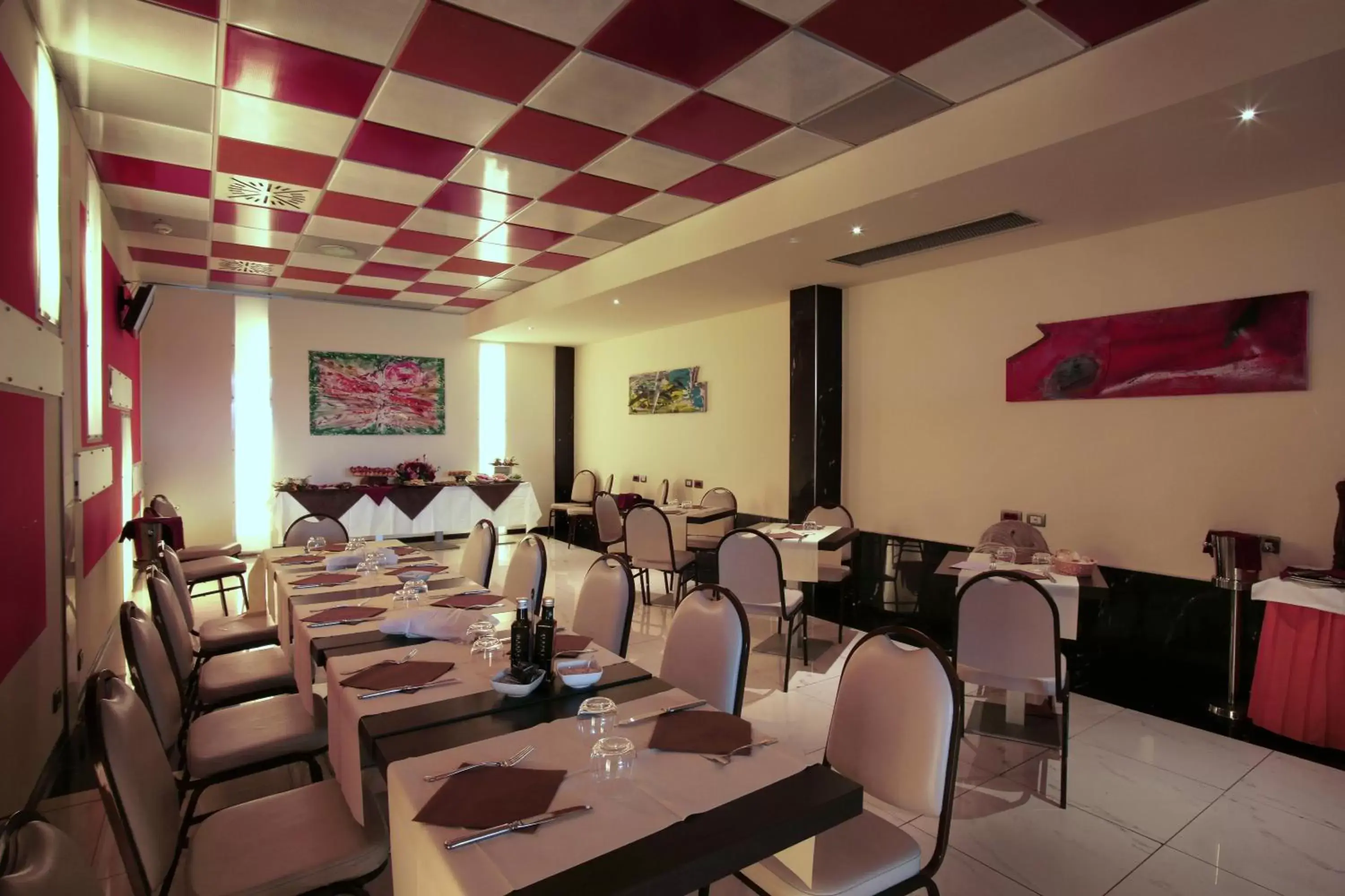 Restaurant/places to eat in Hotel Galilei Restaurant/places to eat in Hotel Galilei