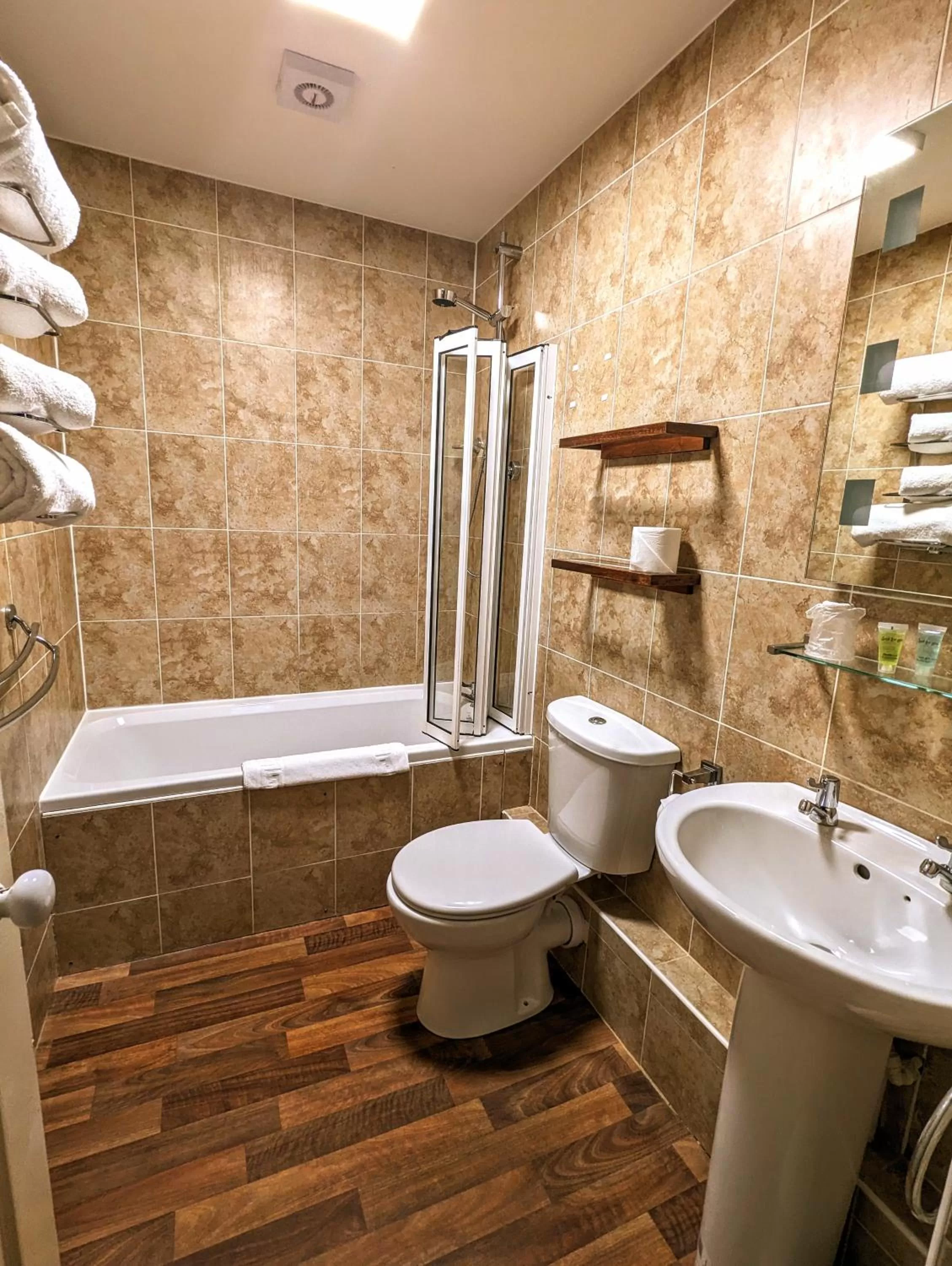 Bathroom in Brookside Hotel & Restaurant ,Suitable for Solo Travelers Couples Educational Groups & Families welcome
