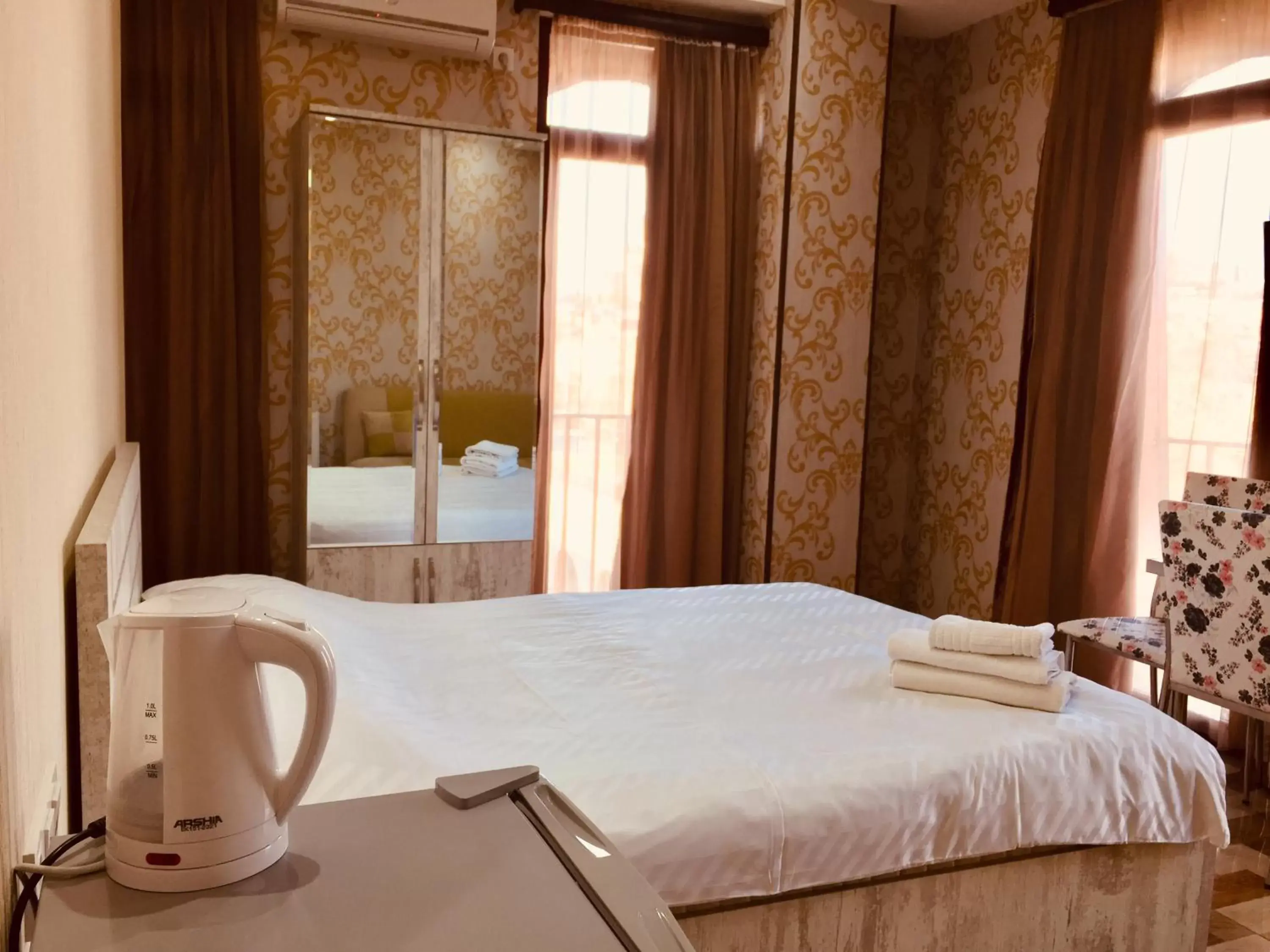 Triple Room in Hotel Tourist Triple Room in Hotel Tourist