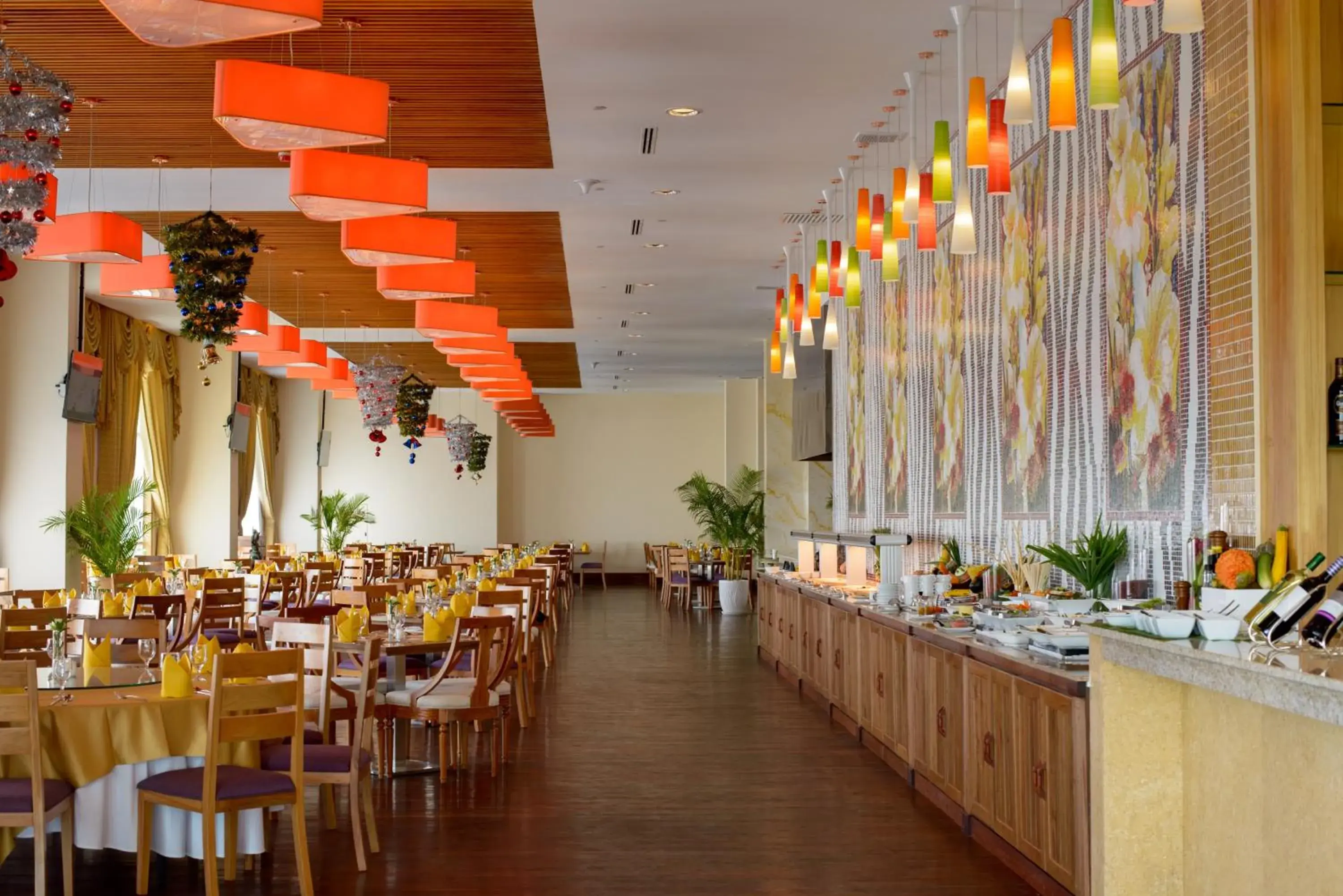 Restaurant/Places to Eat in Sokha Phnom Penh Hotel