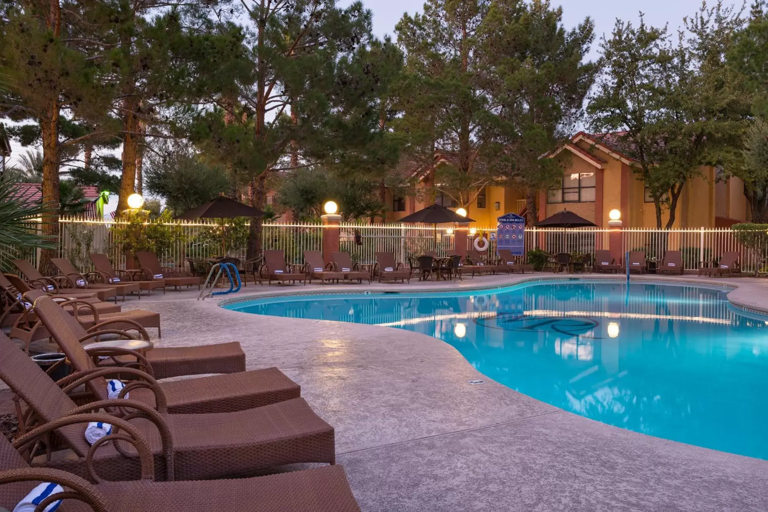 Swimming pool, Property Building in Westgate Flamingo Bay Resort