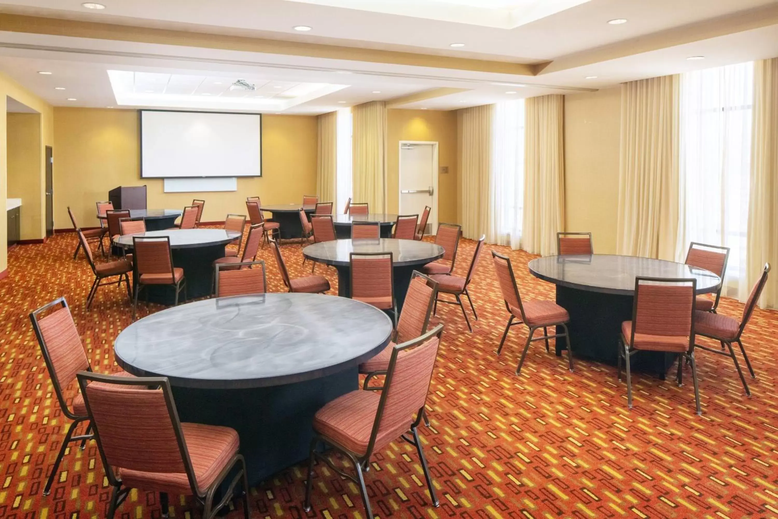 Meeting/conference room in Courtyard by Marriott Lubbock Downtown/University Area
