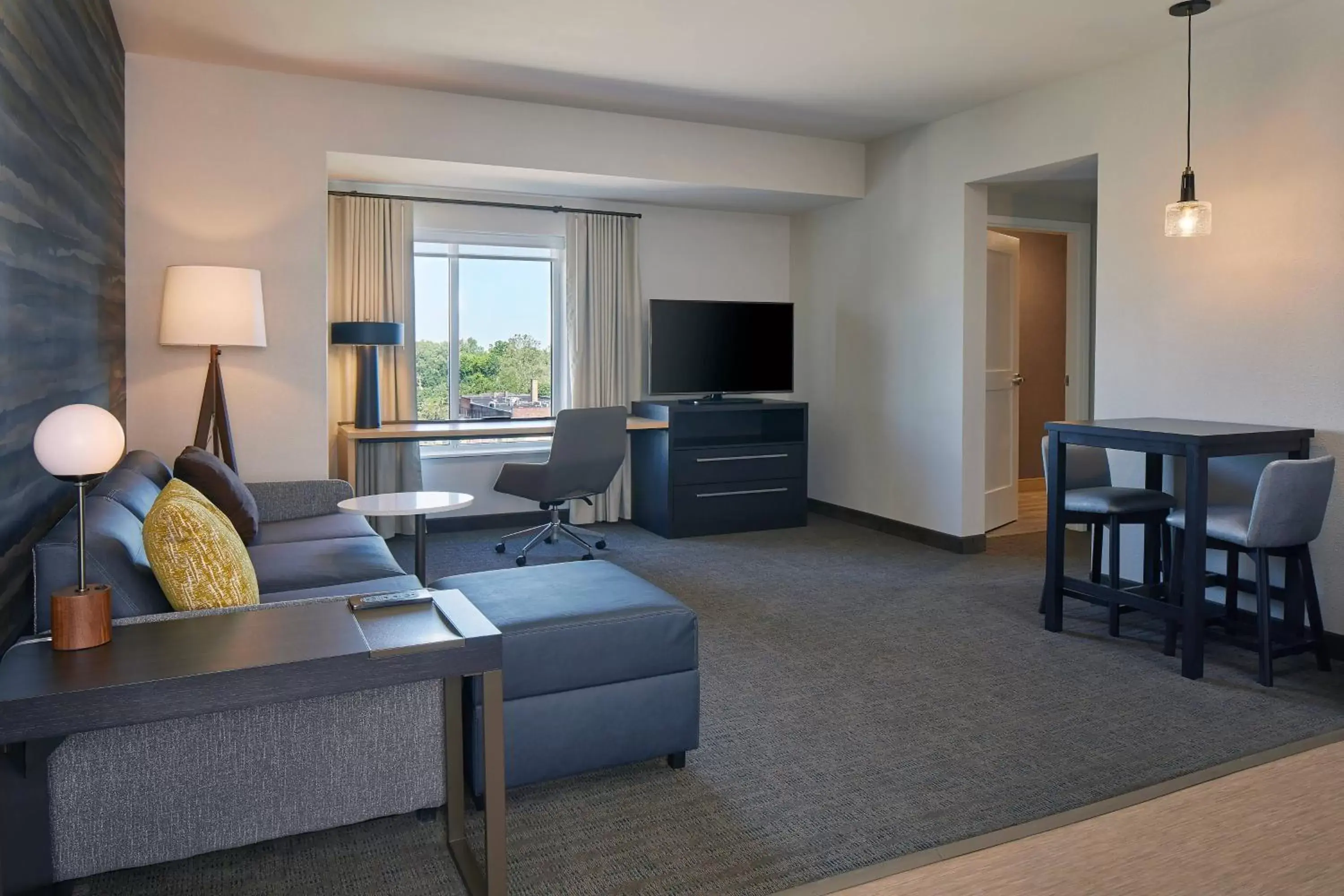 Living room, Seating Area in Residence Inn by Marriott Cleveland University Circle/Medical Center