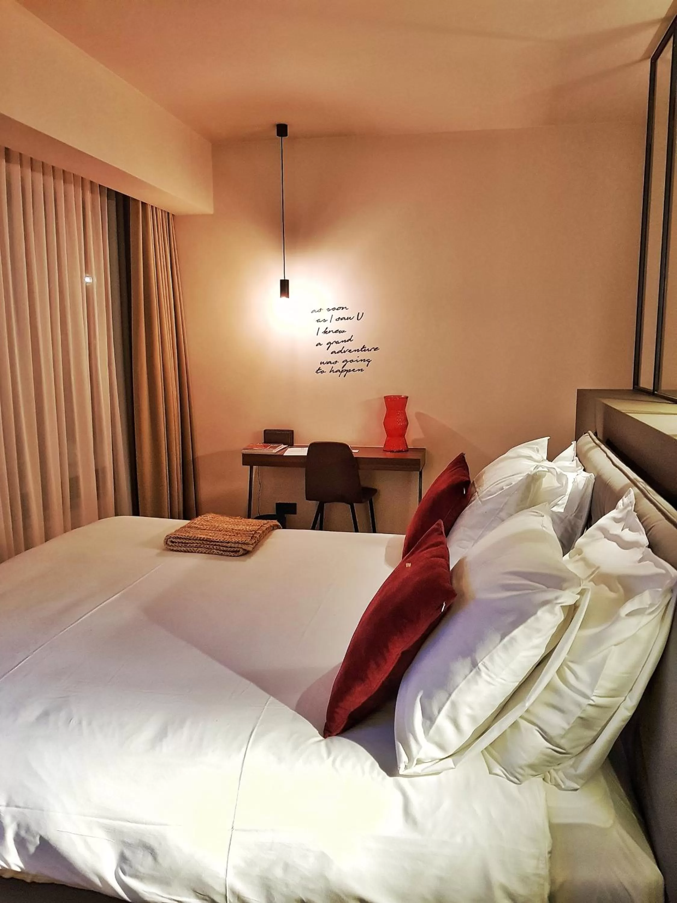 Bed in U Eat & Sleep Antwerp