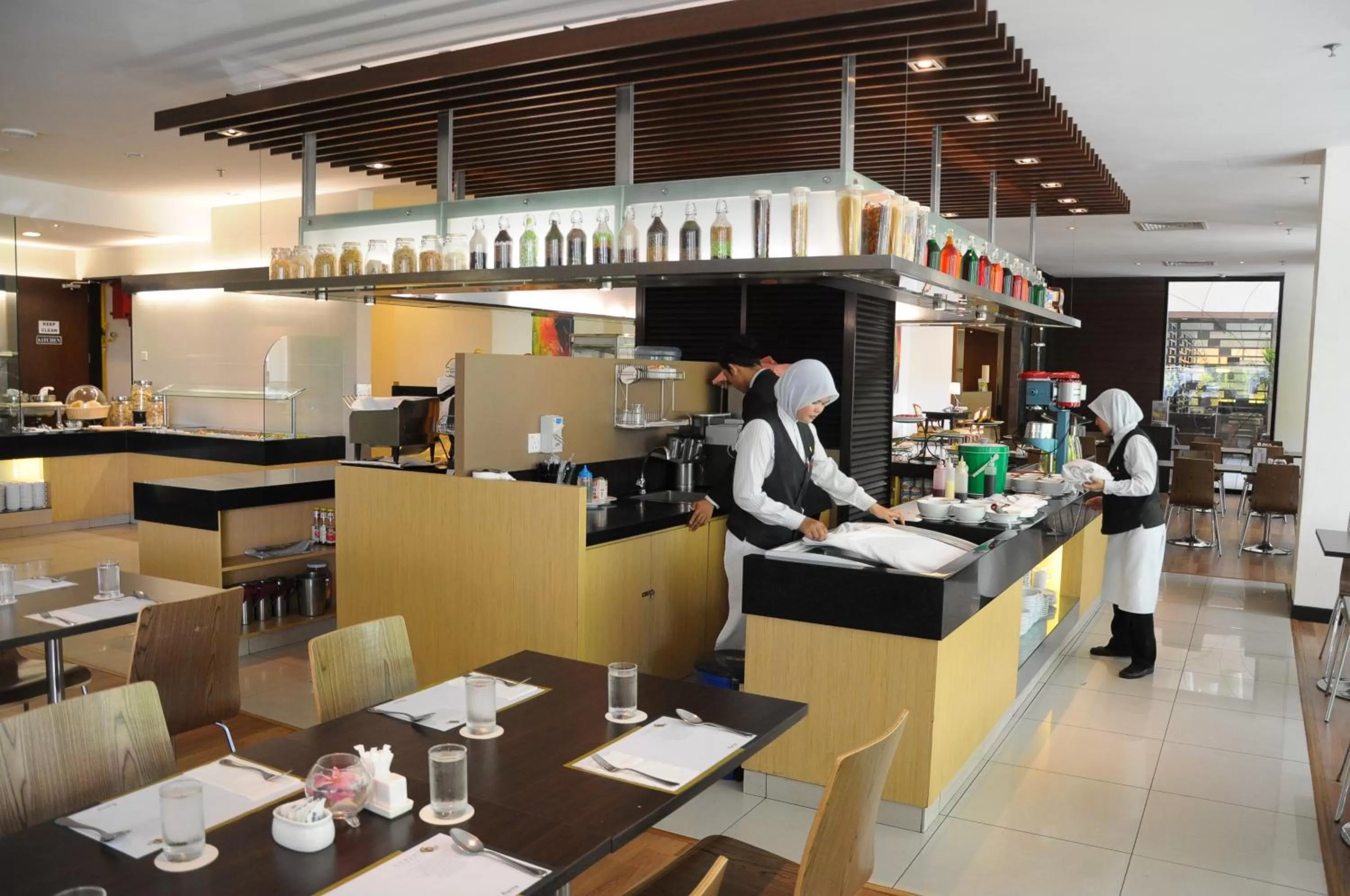 Restaurant/places to eat in The Jerai Hotel Alor Star