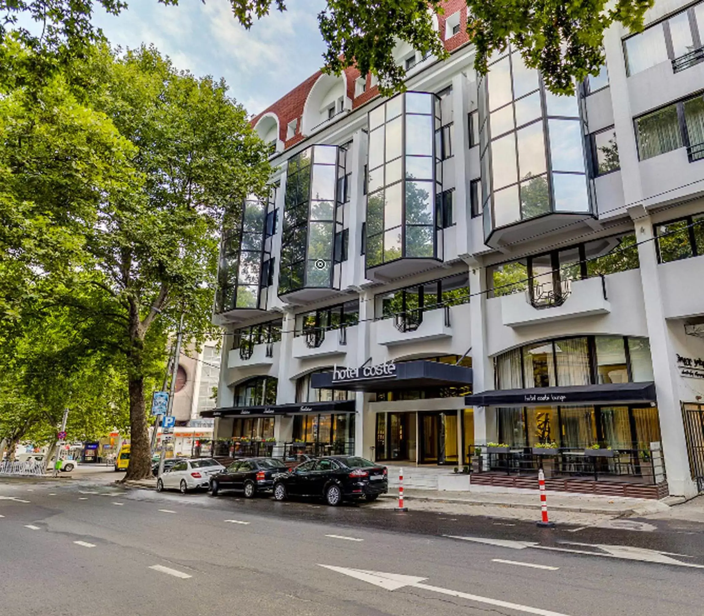 Facade/entrance, Property Building in Costé Hotel