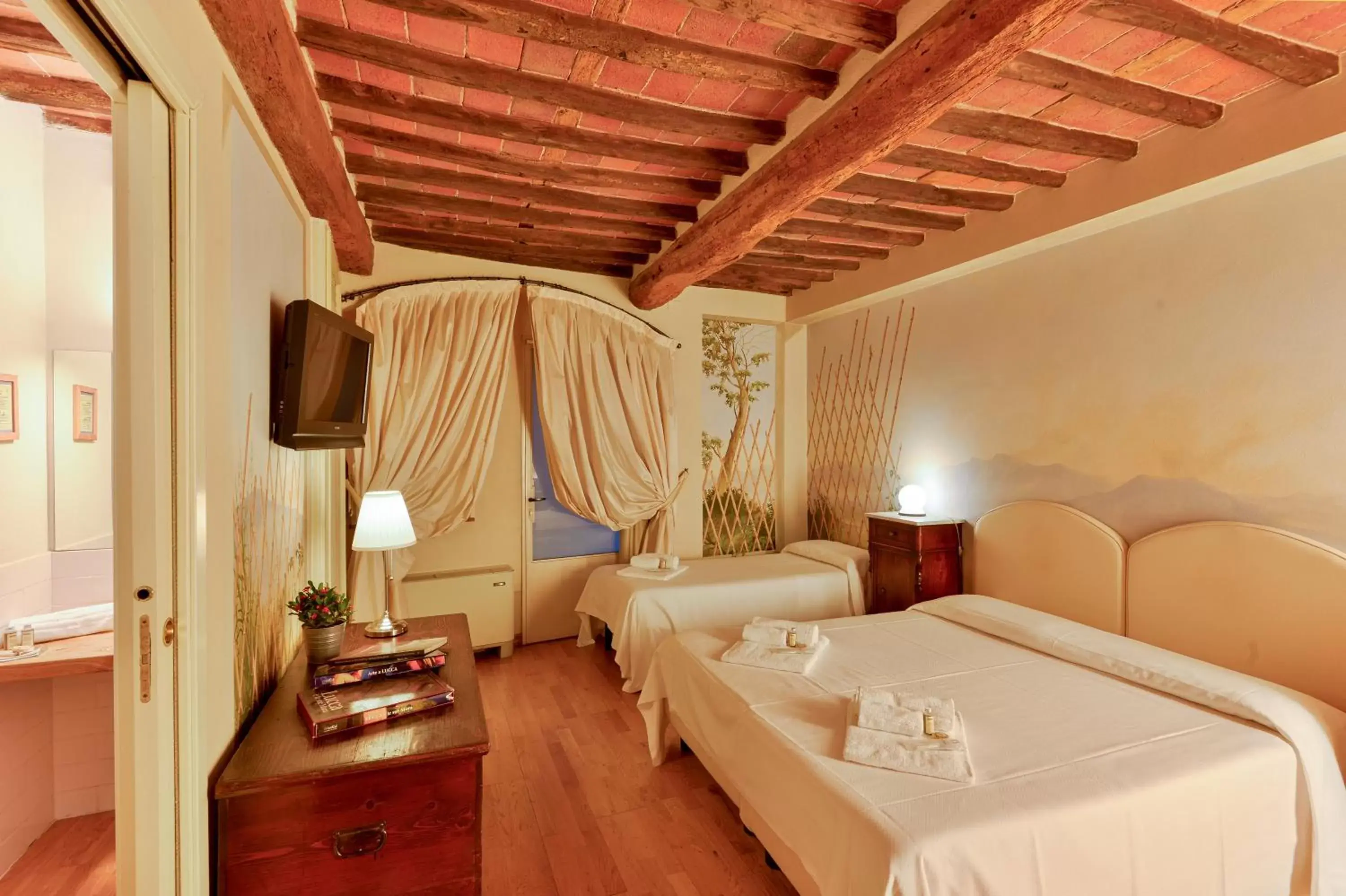 Bedroom, Bed in Albergo San Martino