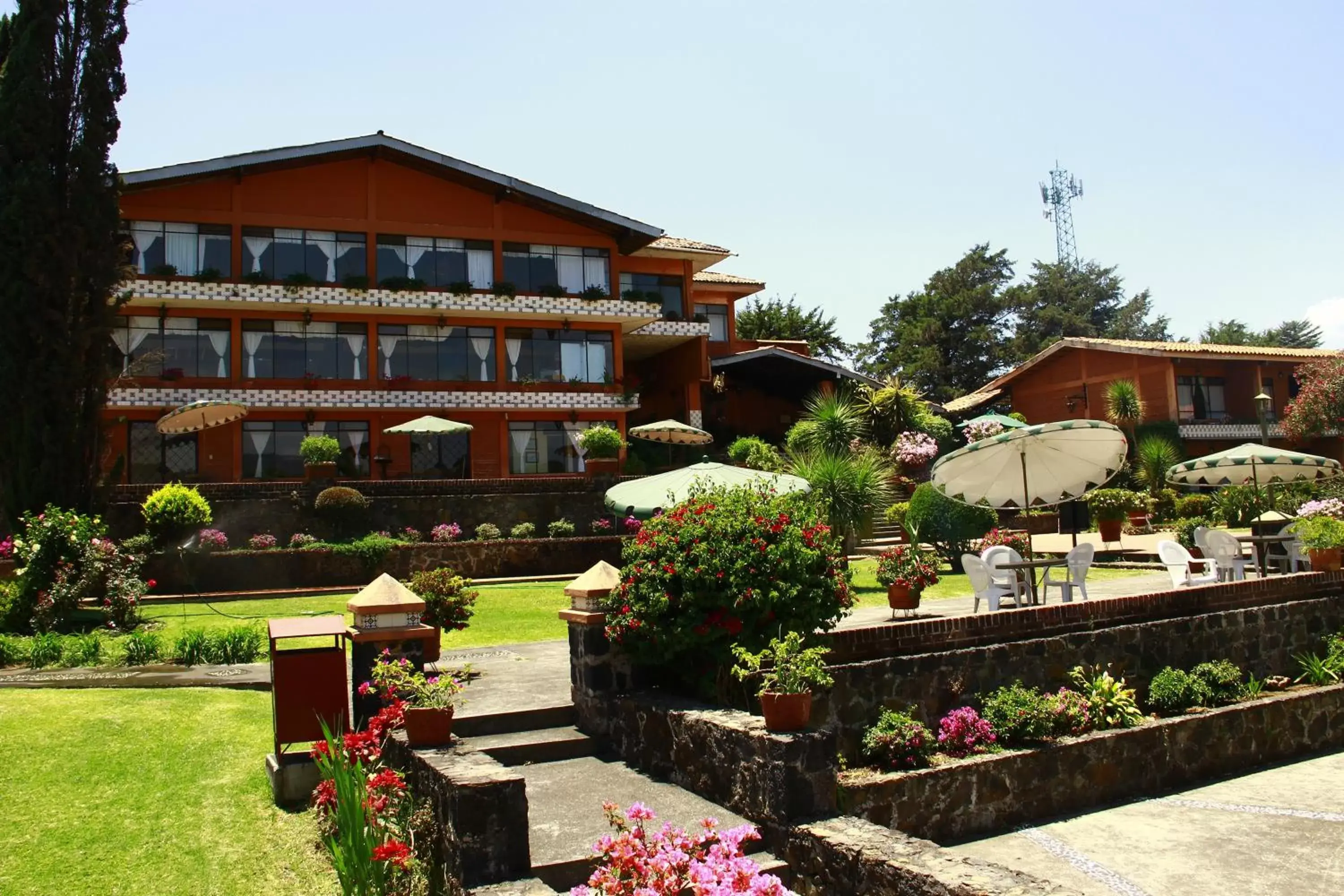 Area and facilities, Property Building in Hotel Pie de la Sierra