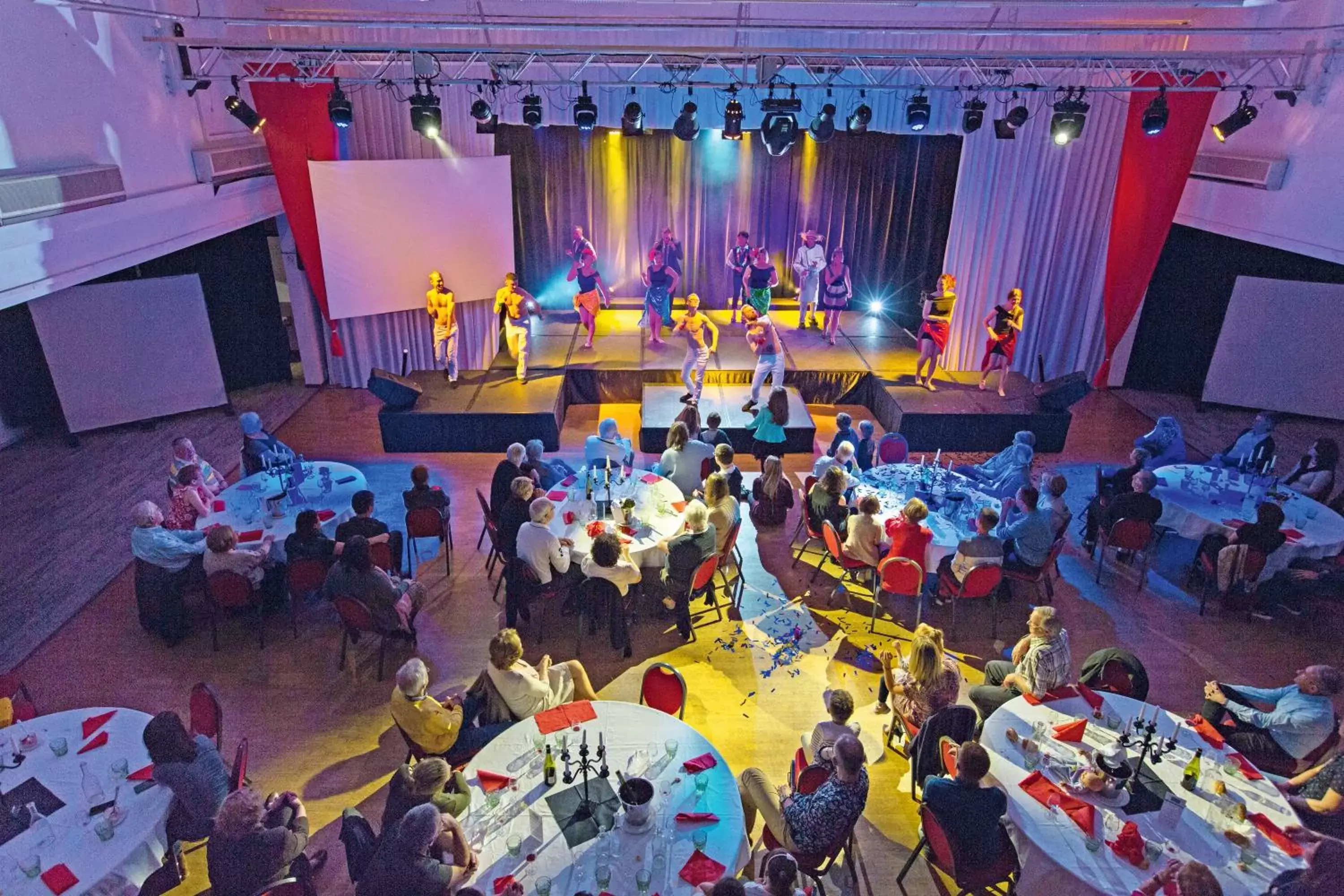 Evening entertainment, Banquet Facilities in Club Vacances Bleues Les Jardins De l'Atlantique